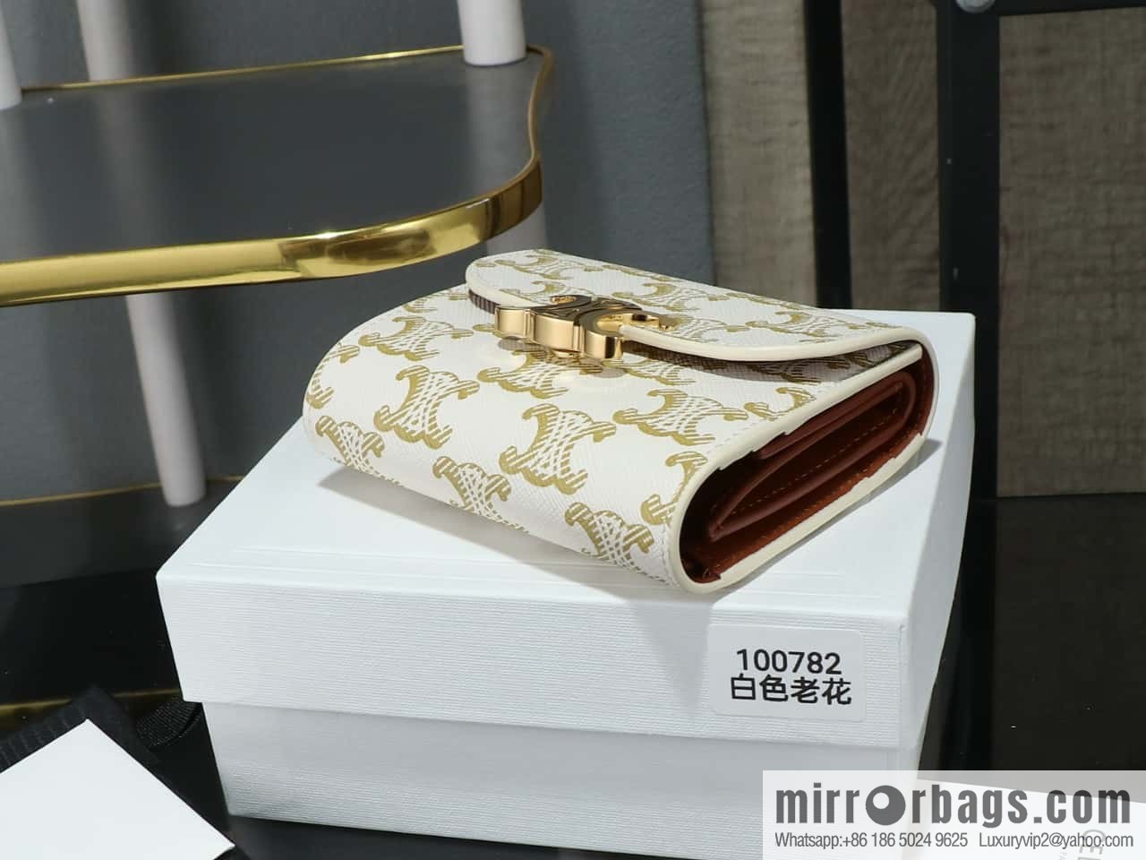[Premium all-steel hardware] CE three-fold wallet, simple old flower three-fold wallet, model number: 100782