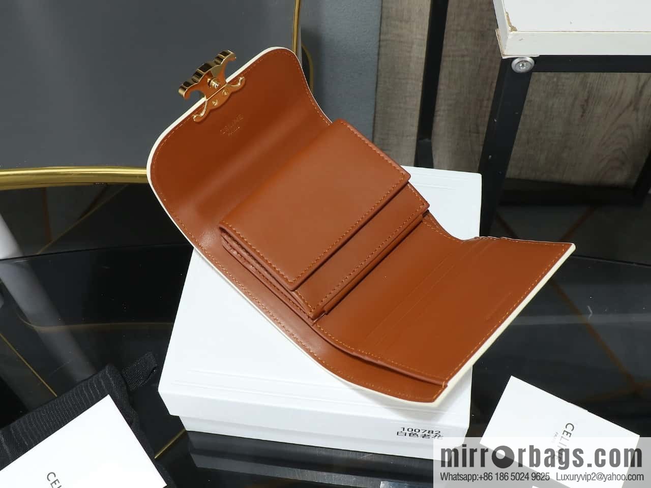 [Premium all-steel hardware] CE three-fold wallet, simple old flower three-fold wallet, model number: 100782