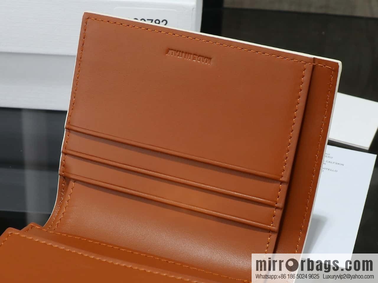 [Premium all-steel hardware] CE three-fold wallet, simple old flower three-fold wallet, model number: 100782
