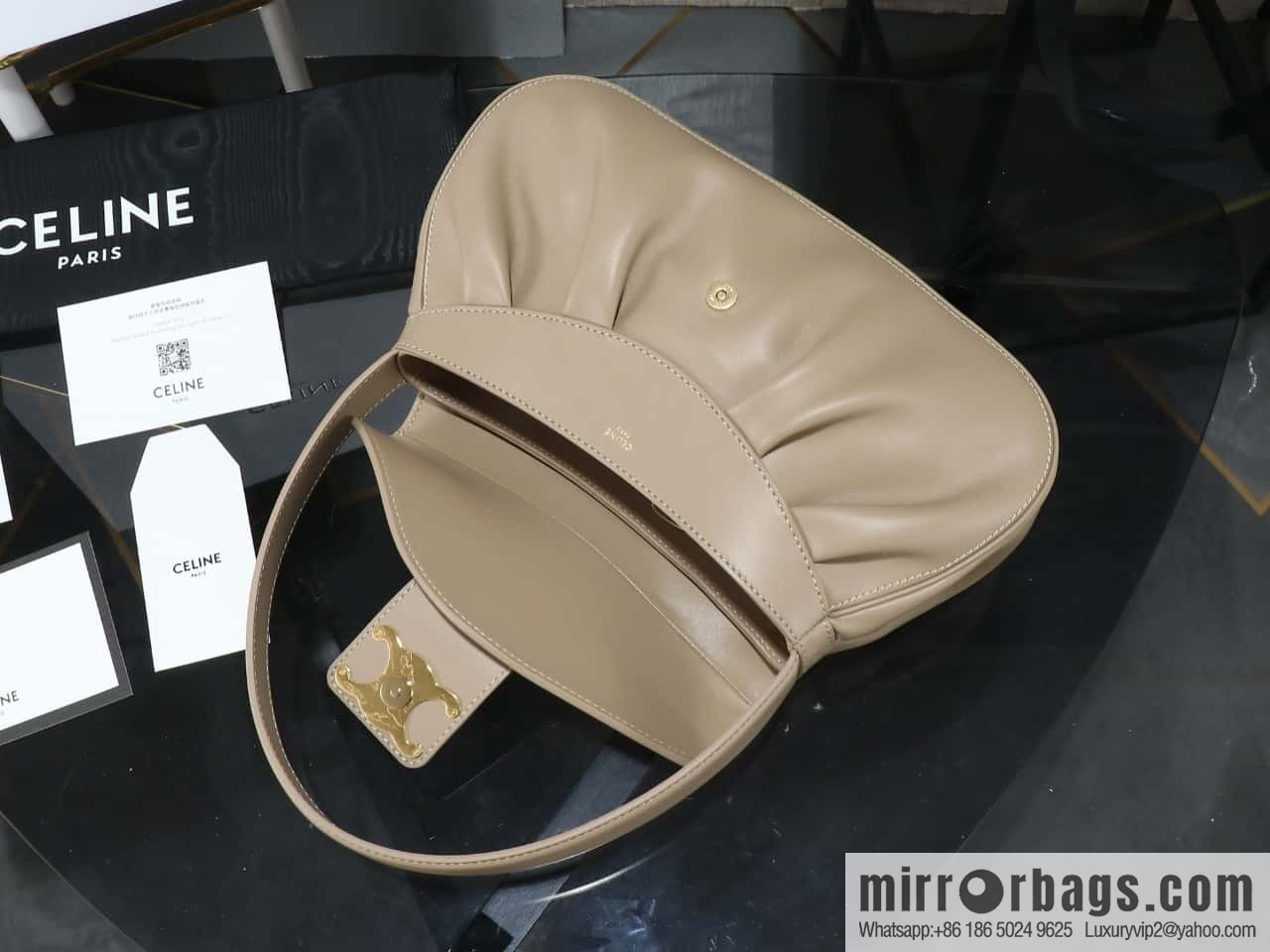 [Premium all-steel hardware] New CE spring and summer series new POLLY bag model number: 115633
