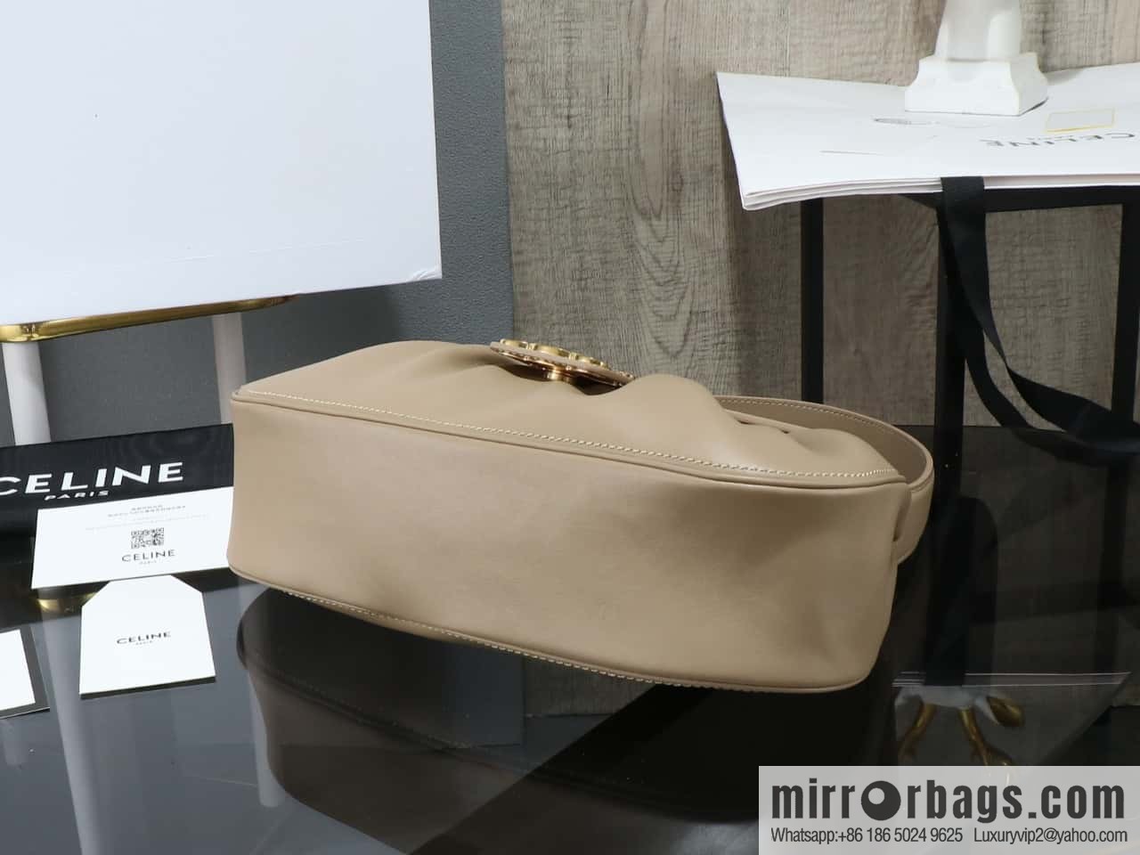 [Premium all-steel hardware] New CE spring and summer series new POLLY bag model number: 115633