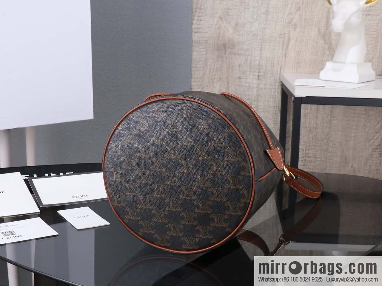 [Premium all-steel hardware] CLARA logo printed cow leather handbag number: 116882FQM.04LU