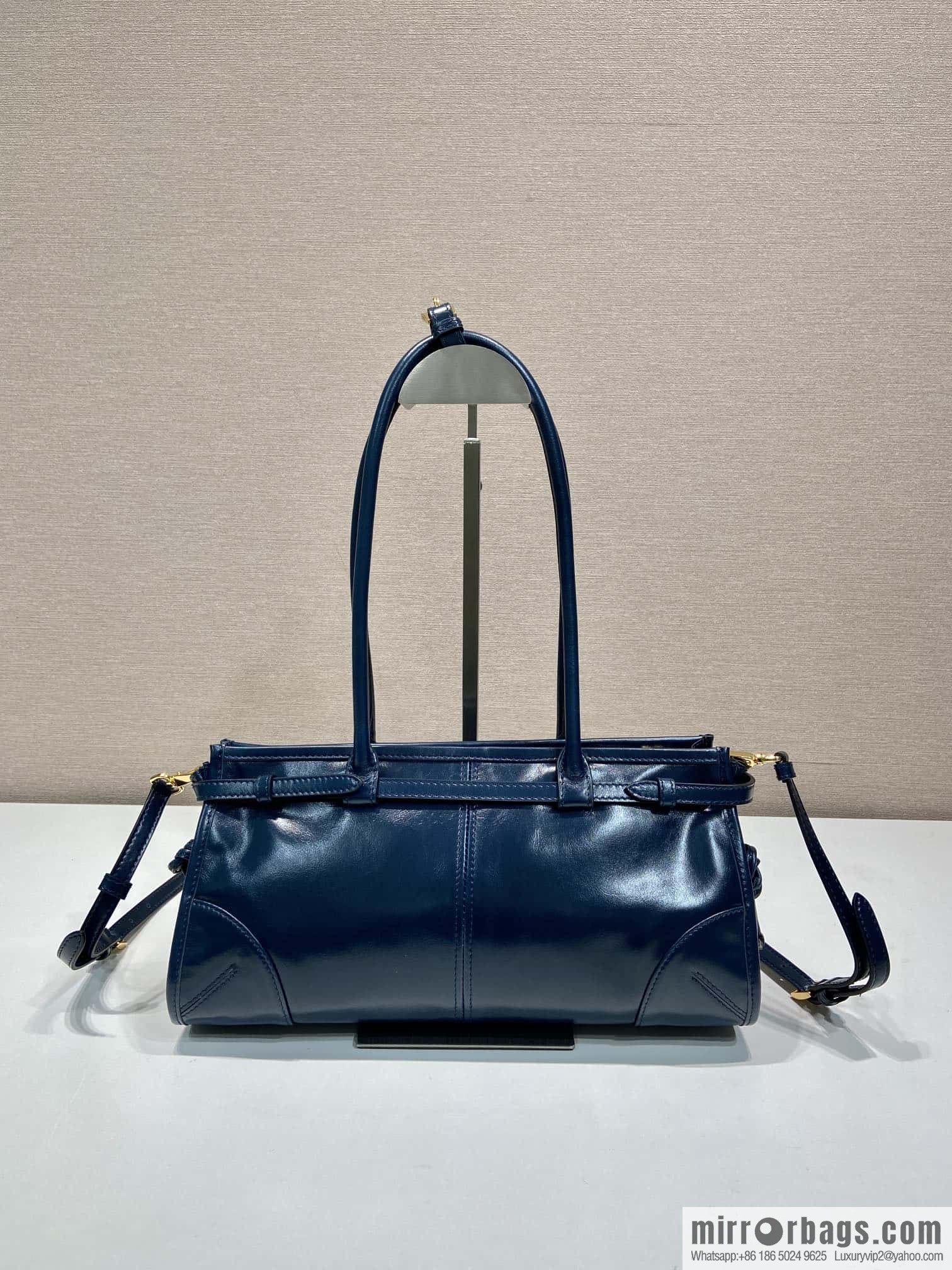 PRADA 🎉 LusSo lf oil wax leather 🎉 1BA426 small new color🎉🎉