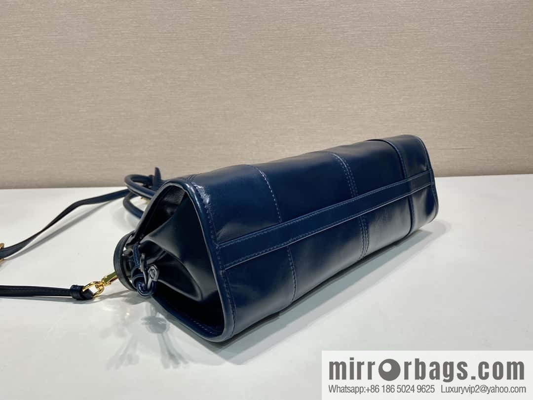 PRADA 🎉 LusSo lf oil wax leather 🎉 1BA426 small new color🎉🎉