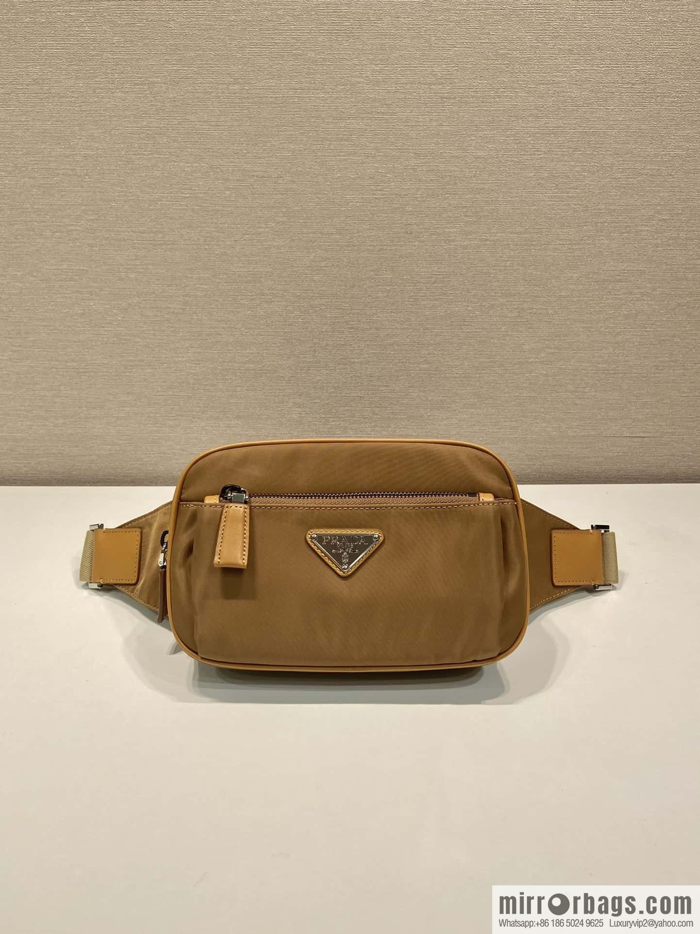 PRADA 🎉 classic explosion 🎉 2VL977 cork color