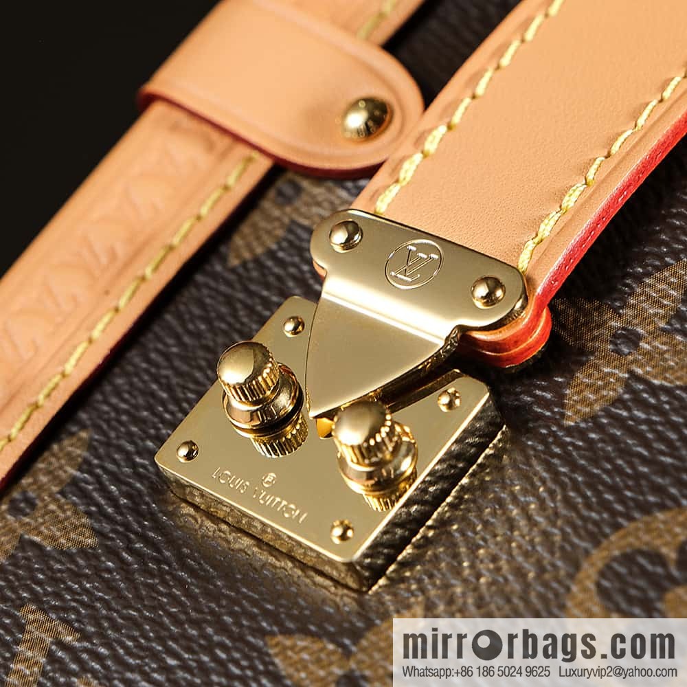LV 𝑺𝑰𝑫𝑬 𝑻𝑹𝑼𝑵𝑲 Chip Diamond Jump Code Medium Series #M