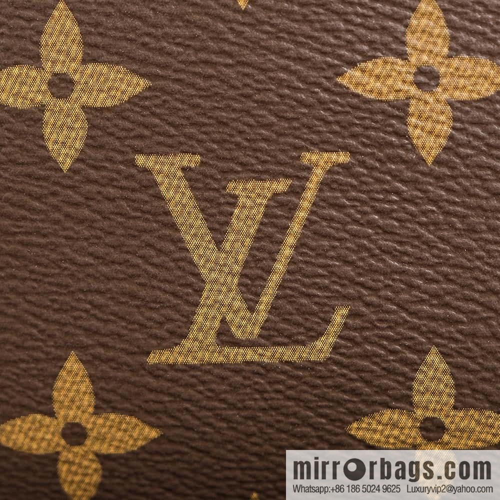 LV 𝑺𝑰𝑫𝑬 𝑻𝑹𝑼𝑵𝑲 Chip Diamond Jump Code Medium Series #M