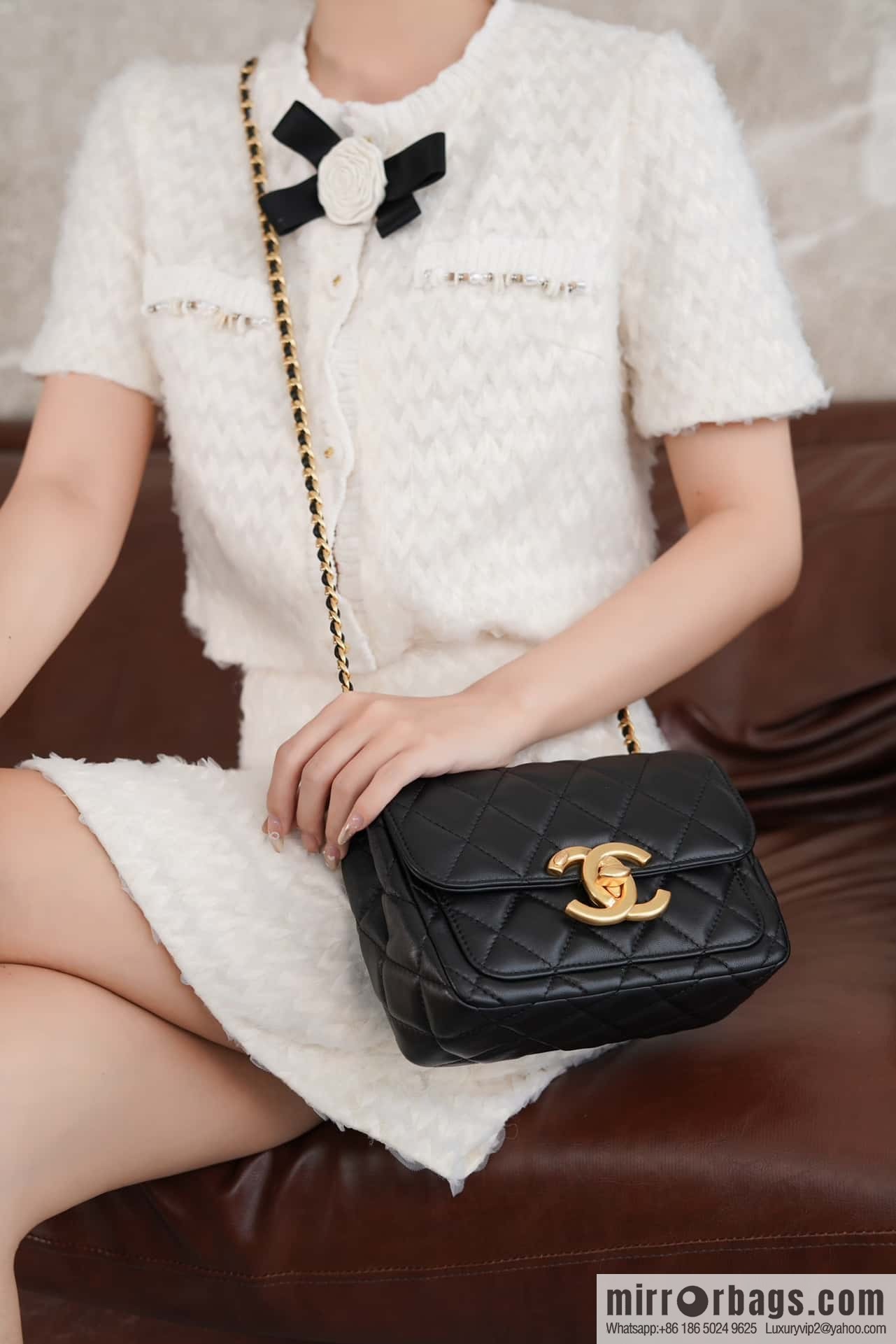 CHANEL Double 𝐂 𝒍𝒐𝒈𝒐 cover bag, black gold, genuine leather AS5026 B17620 94305