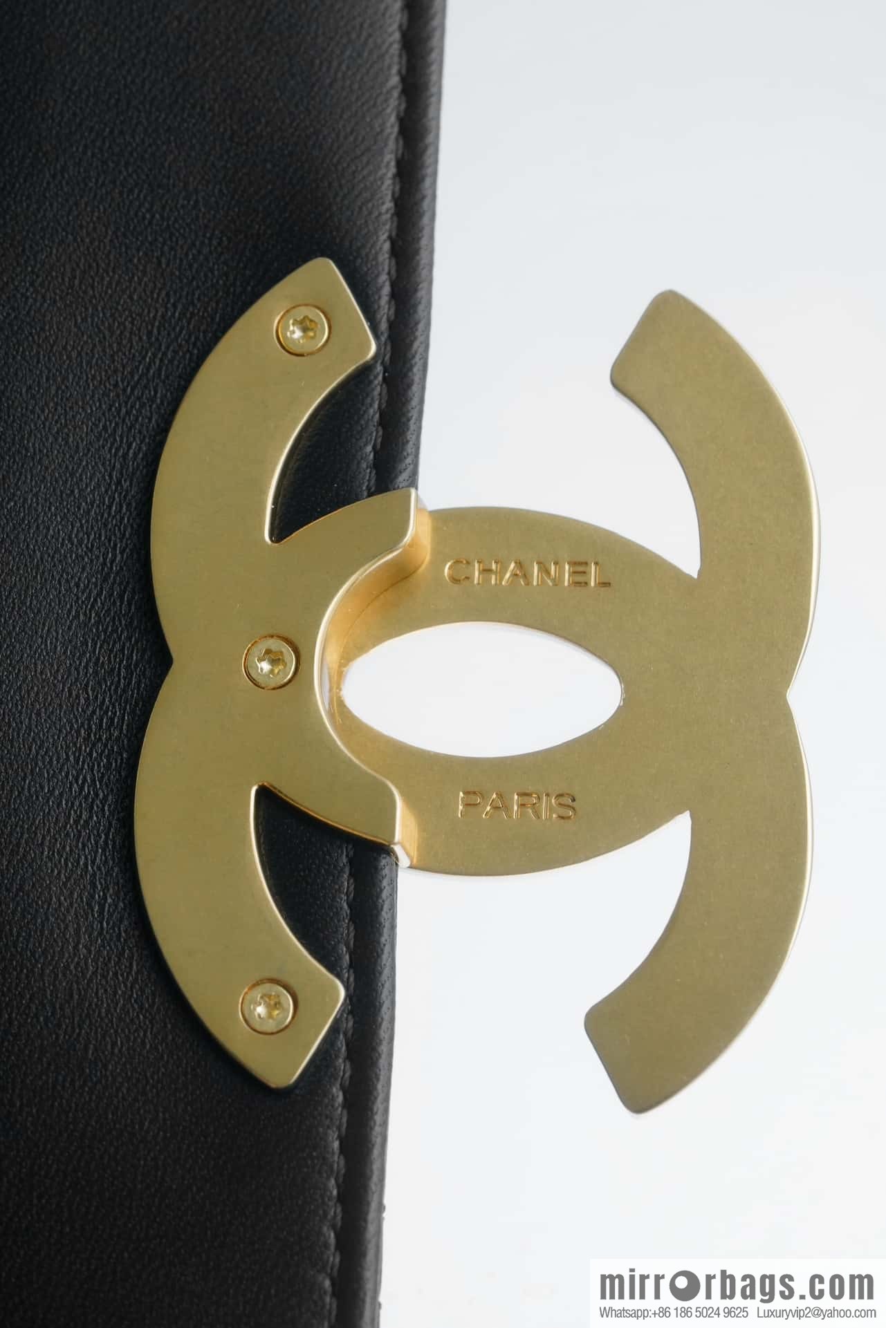 CHANEL Double 𝐂 𝒍𝒐𝒈𝒐 cover bag, black gold, genuine leather AS5026 B17620 94305