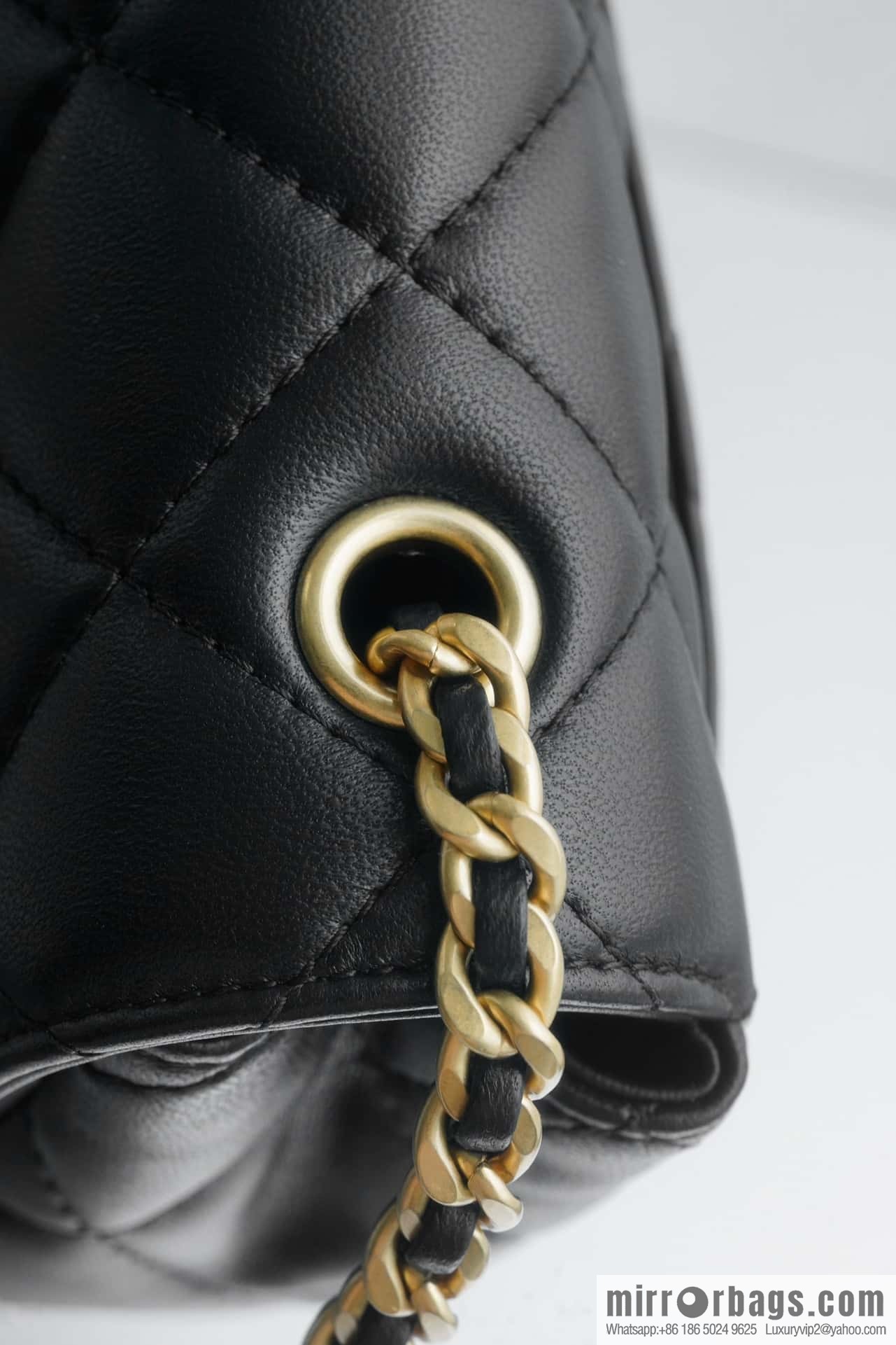 CHANEL Double 𝐂 𝒍𝒐𝒈𝒐 cover bag, black gold, genuine leather AS5026 B17620 94305