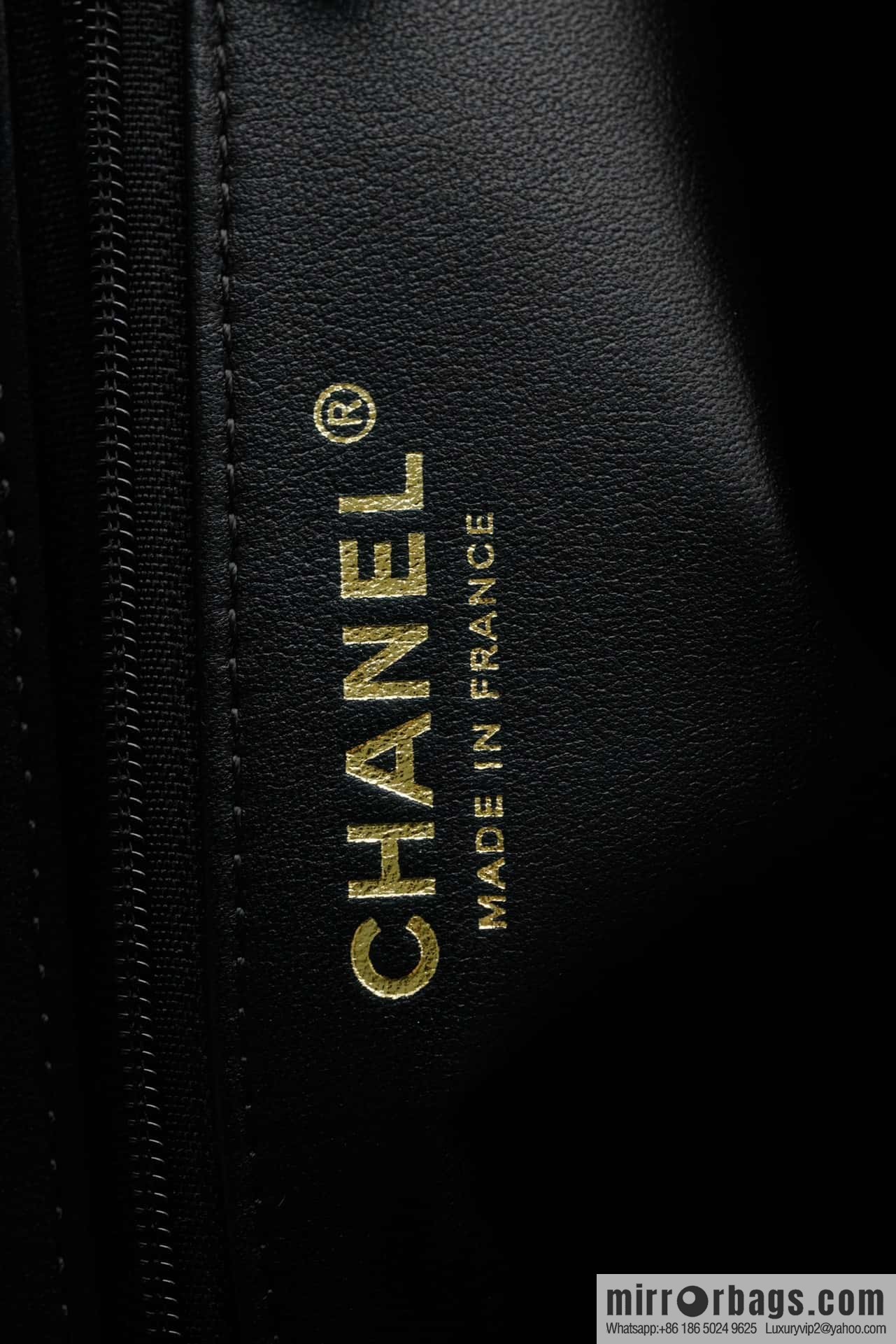 CHANEL Double 𝐂 𝒍𝒐𝒈𝒐 cover bag, black gold, genuine leather AS5026 B17620 94305
