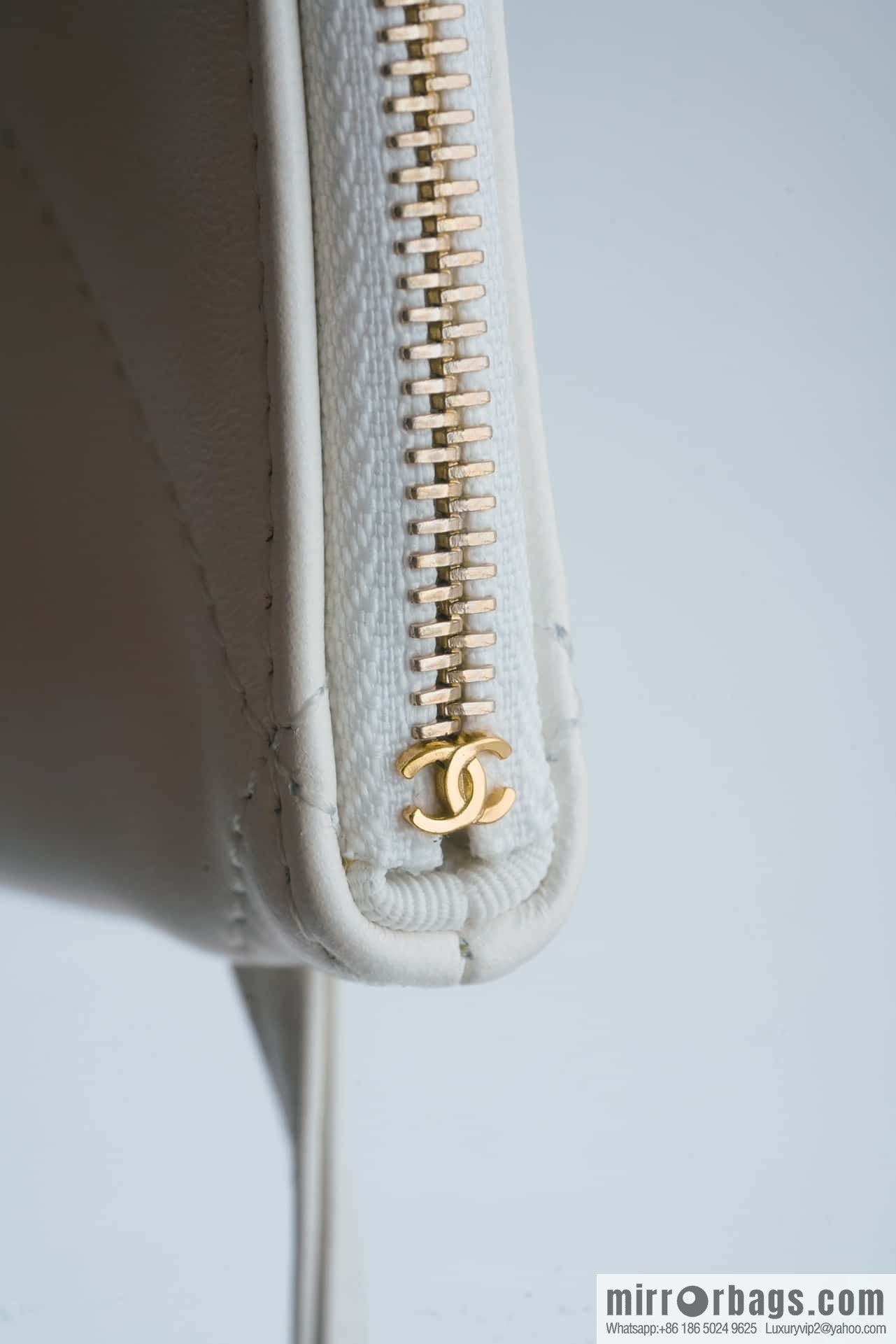 𝐂𝐡𝐚𝐧𝐞𝐥 𝟮𝟰 CoCo Beach Straw Shopping Bag 🛍️ S