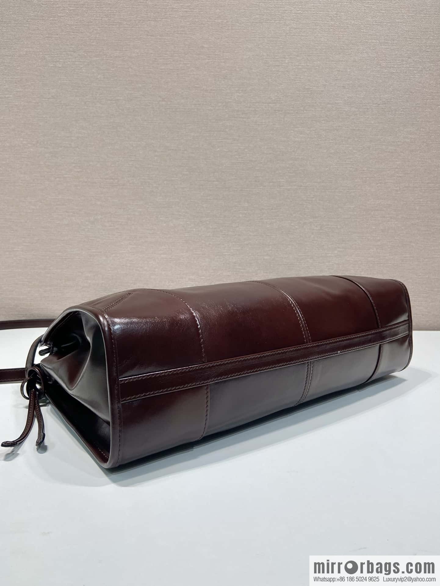 PRADA 🎉 LusSo lf oil wax leather 🎉 1BA433 large 🎉🎉 burgundy