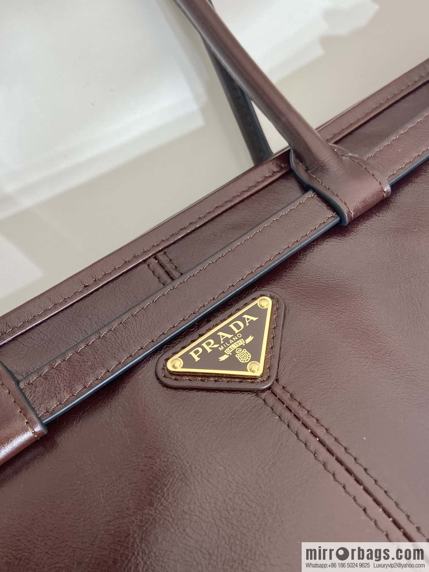 PRADA 🎉 LusSo lf oil wax leather 🎉 1BA433 large 🎉🎉 burgundy