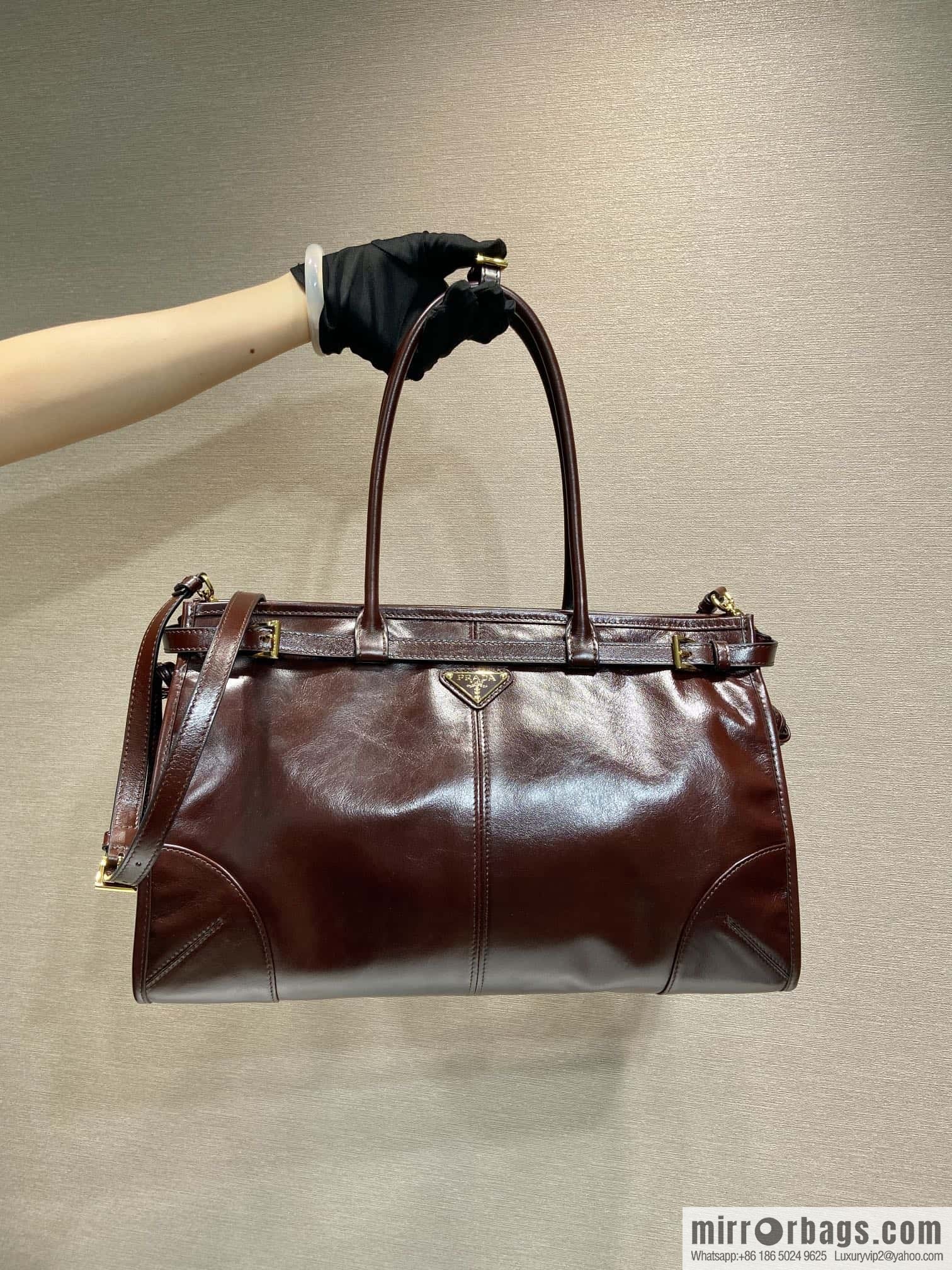 PRADA 🎉 LusSo lf oil wax leather 🎉 1BA433 large 🎉🎉 burgundy