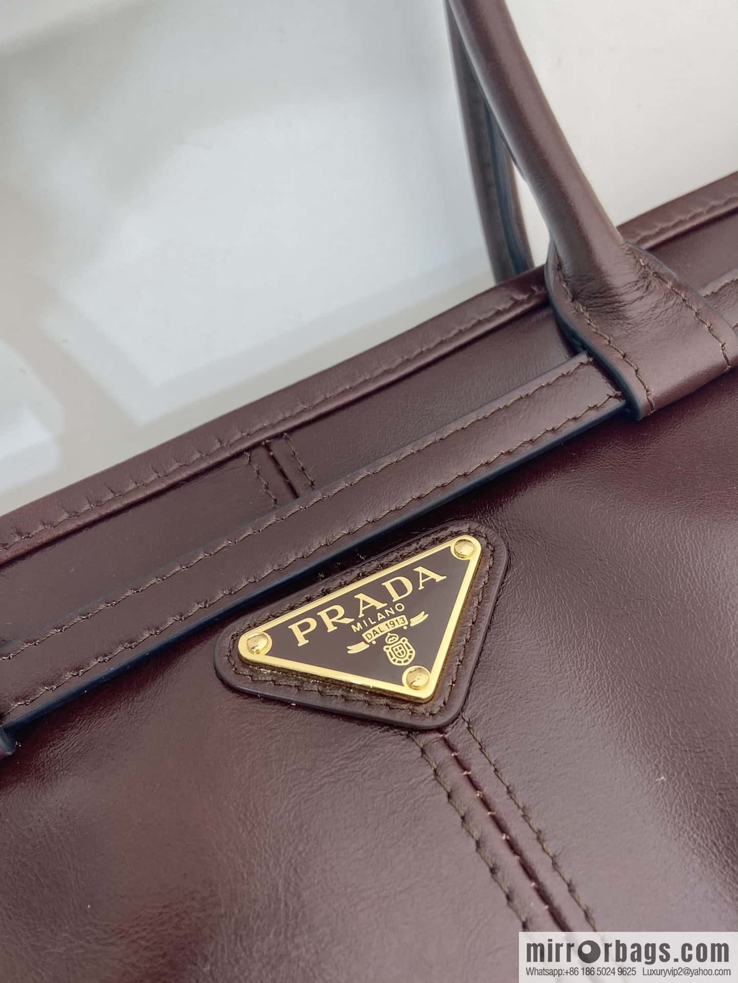 PRADA 🎉 LusSo lf oil wax leather 🎉 1BA426 small new color 🎉🎉 burgundy