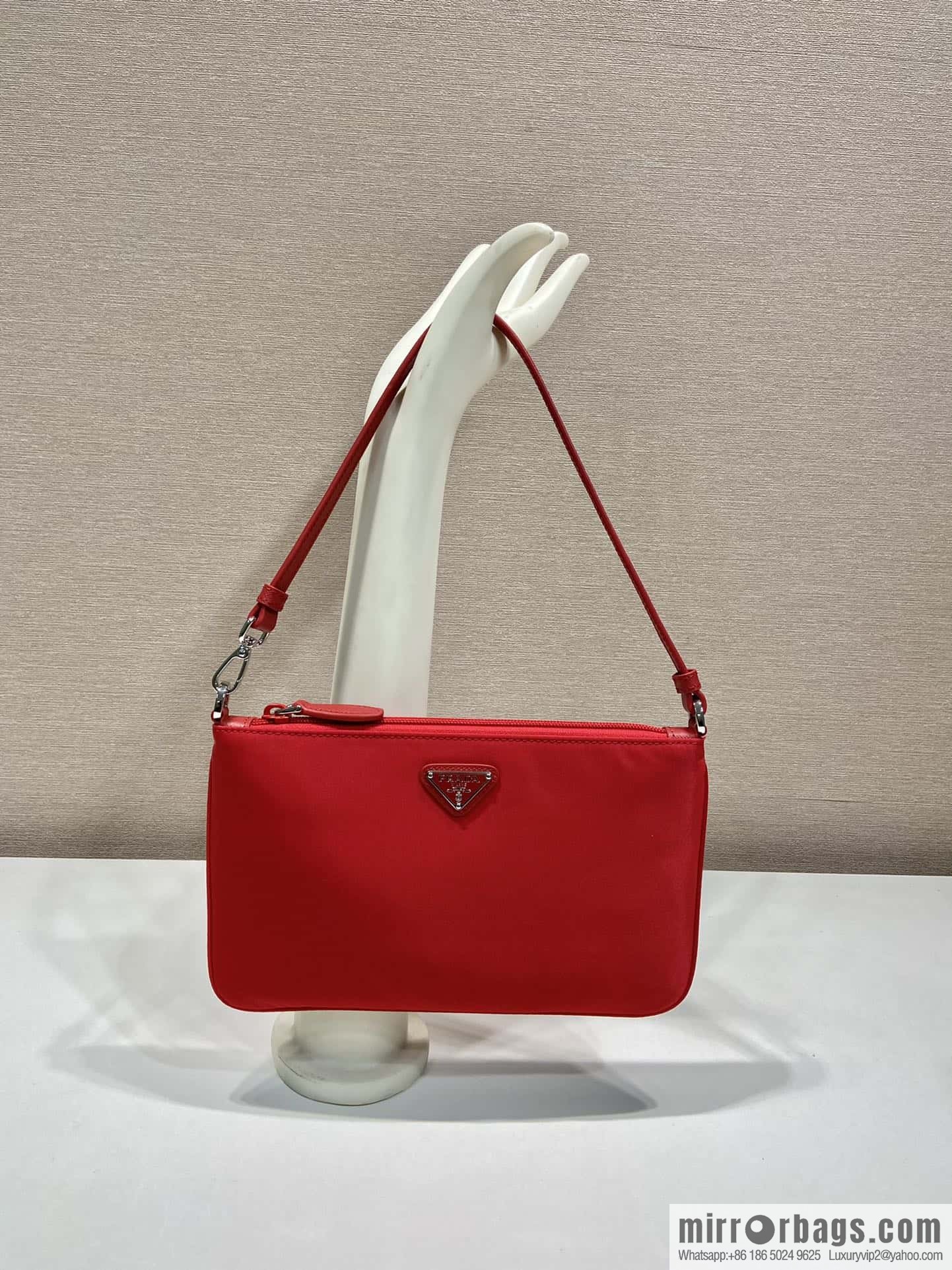 PRADA 🎉 new armpit bag 🎉 1NI545 🎉🎉 red