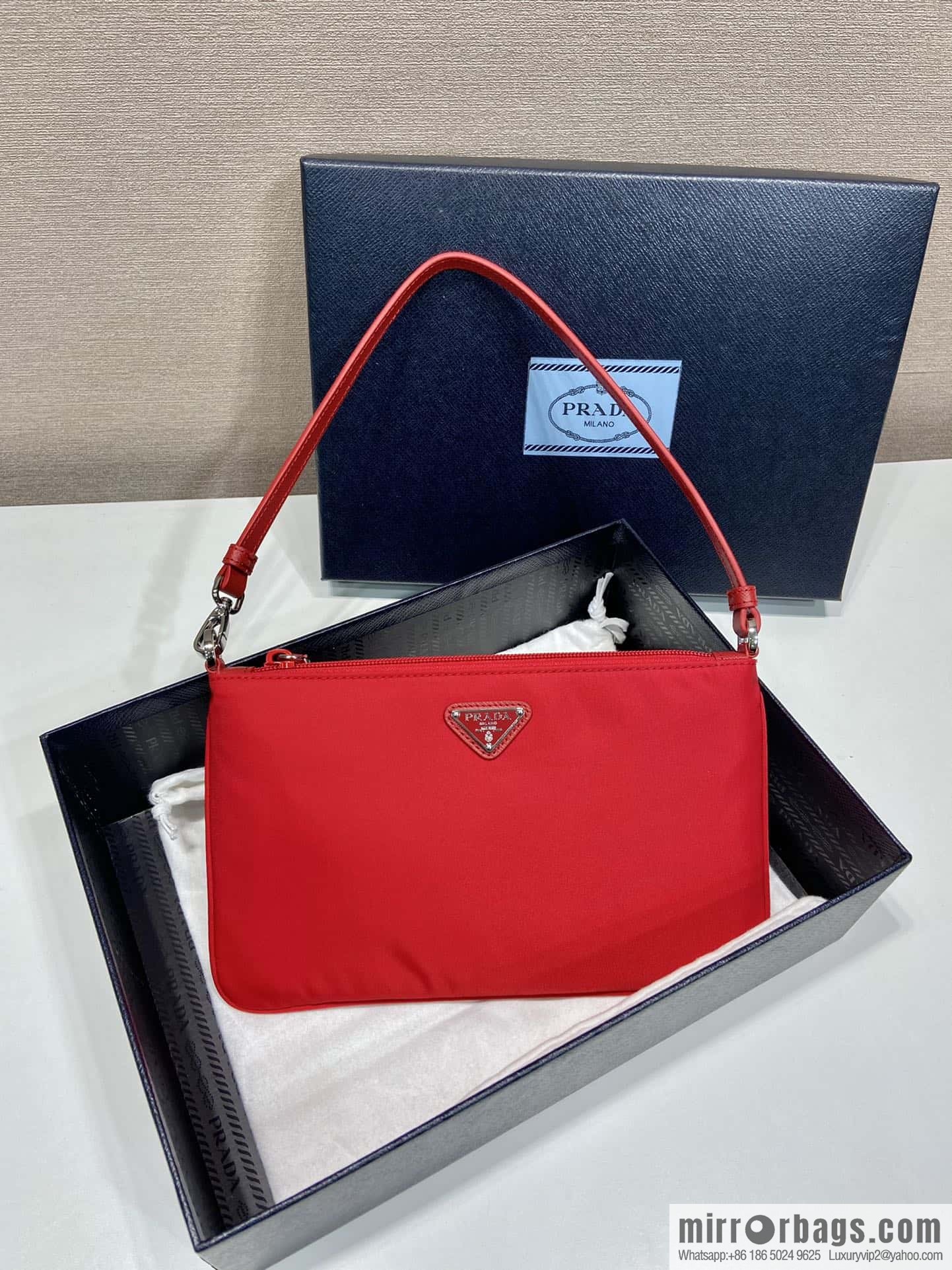 PRADA 🎉 new armpit bag 🎉 1NI545 🎉🎉 red