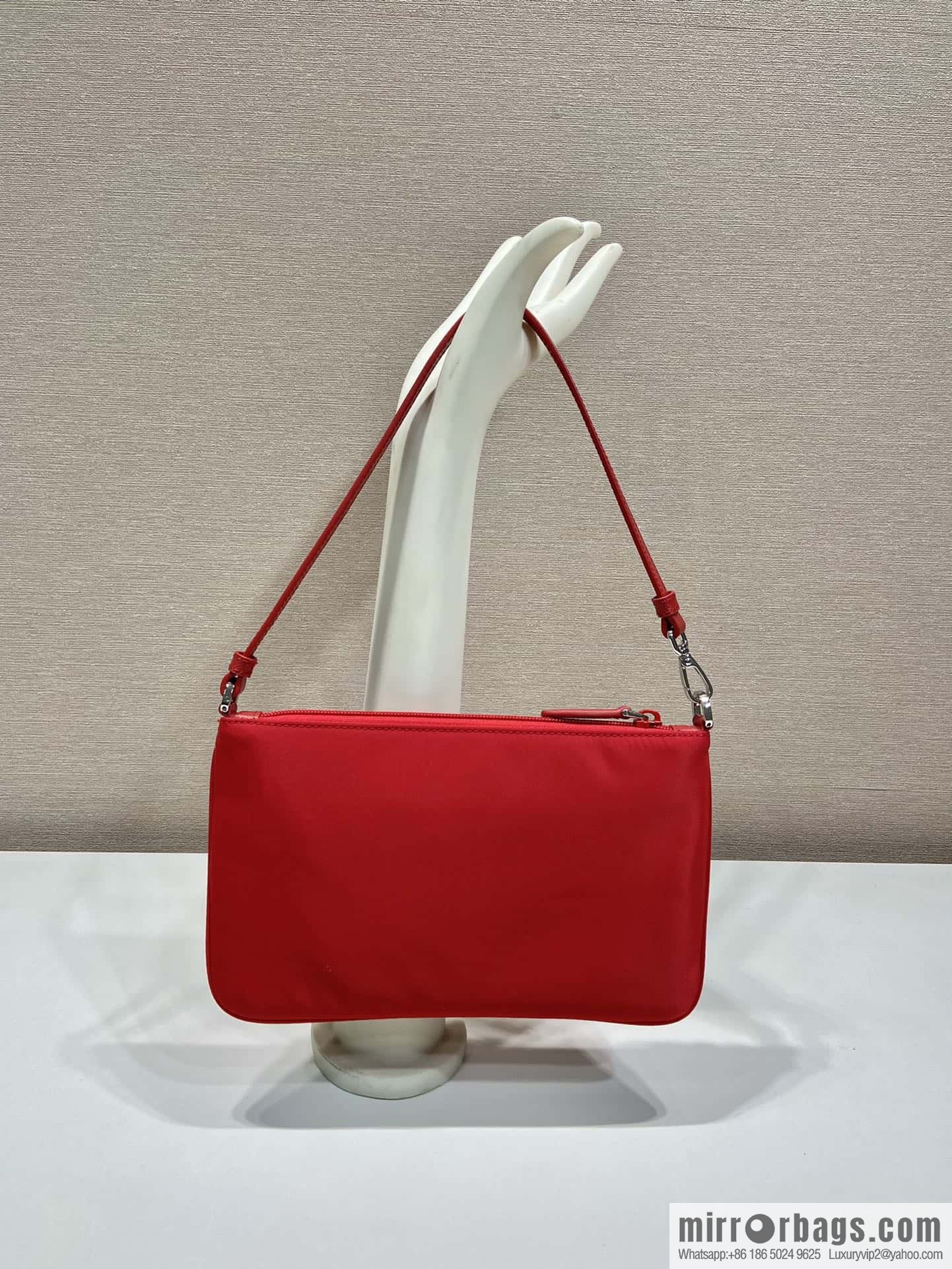 PRADA 🎉 new armpit bag 🎉 1NI545 🎉🎉 red