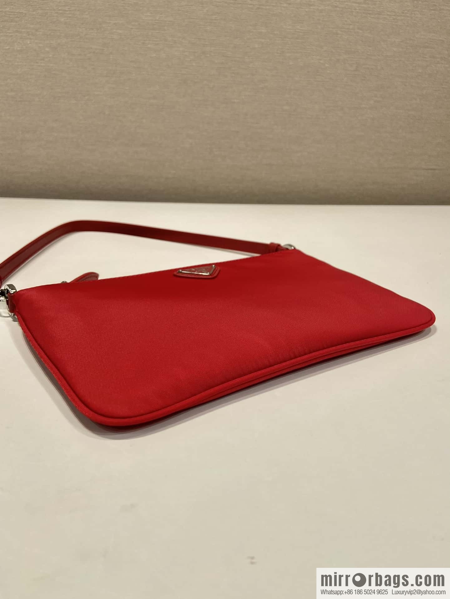 PRADA 🎉 new armpit bag 🎉 1NI545 🎉🎉 red