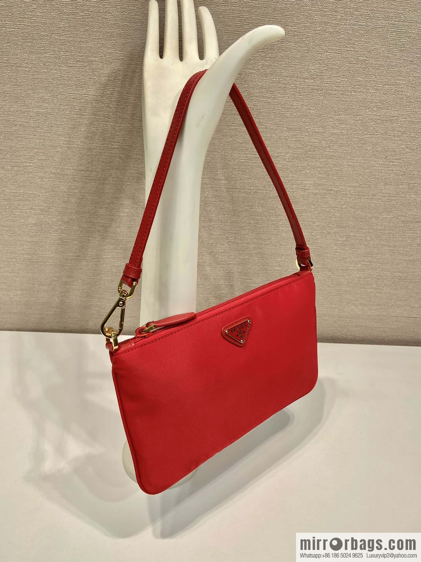 PRADA new armpit bag 🎉🎉 1NI545/K gold new 🎉🎉 red