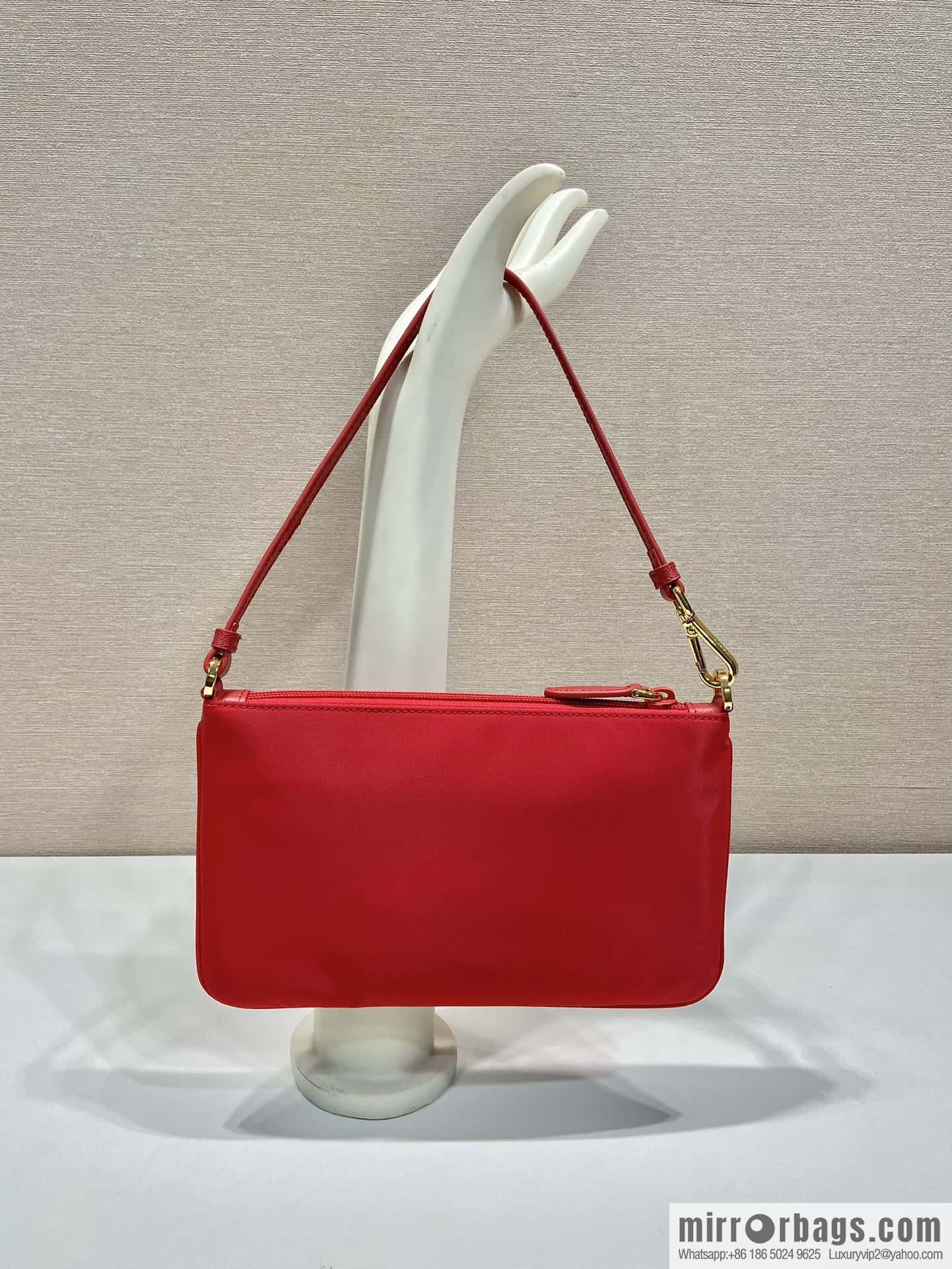 PRADA new armpit bag 🎉🎉 1NI545/K gold new 🎉🎉 red