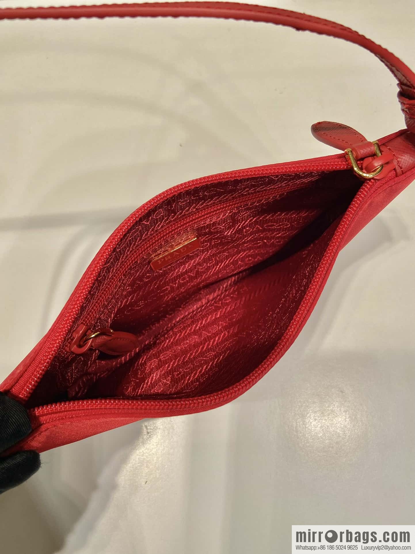 PRADA new armpit bag 🎉🎉 1NI545/K gold new 🎉🎉 red