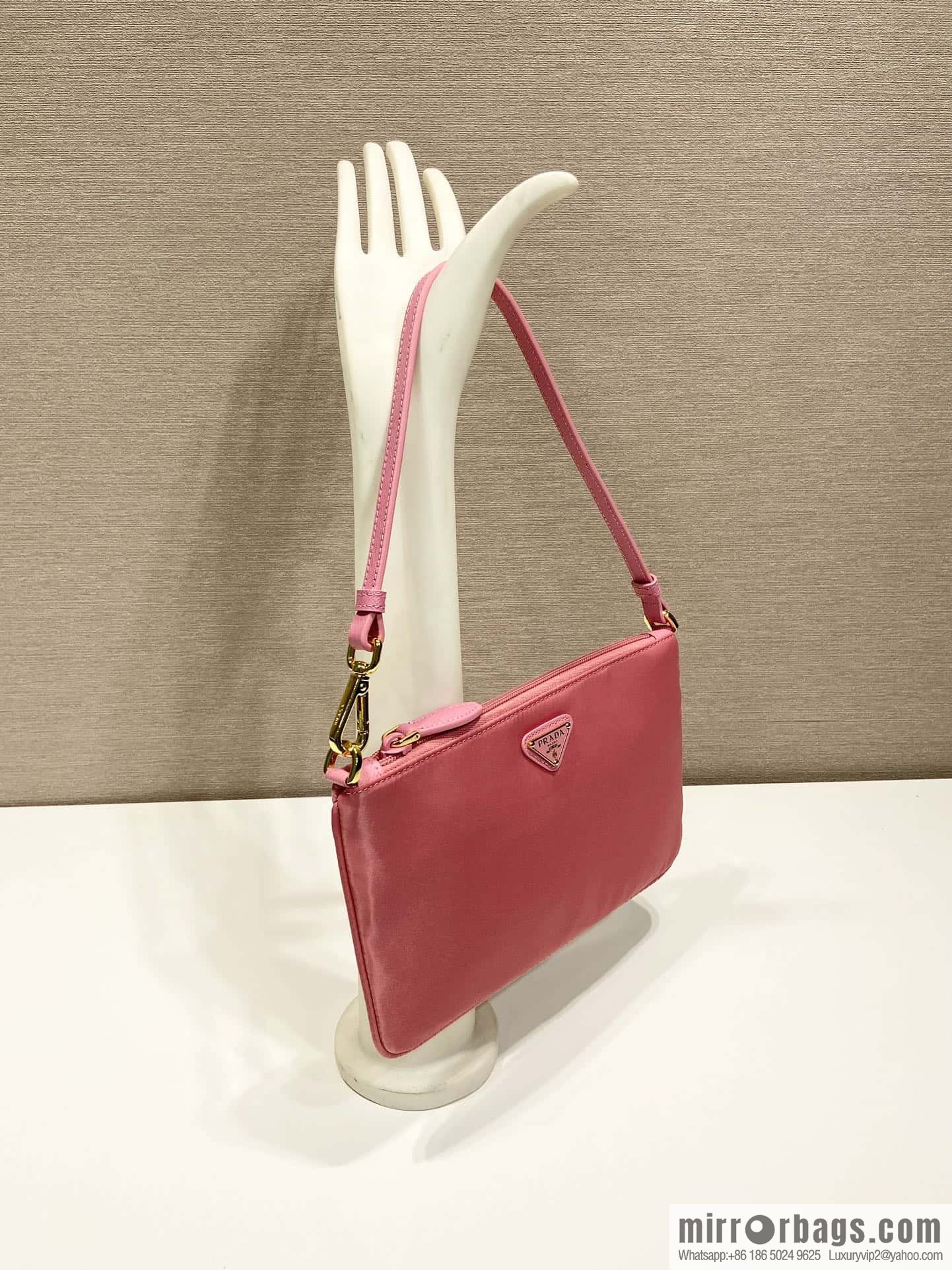 PRADA new armpit bag 🎉🎉 1NI545/K gold new 🎉🎉 pink