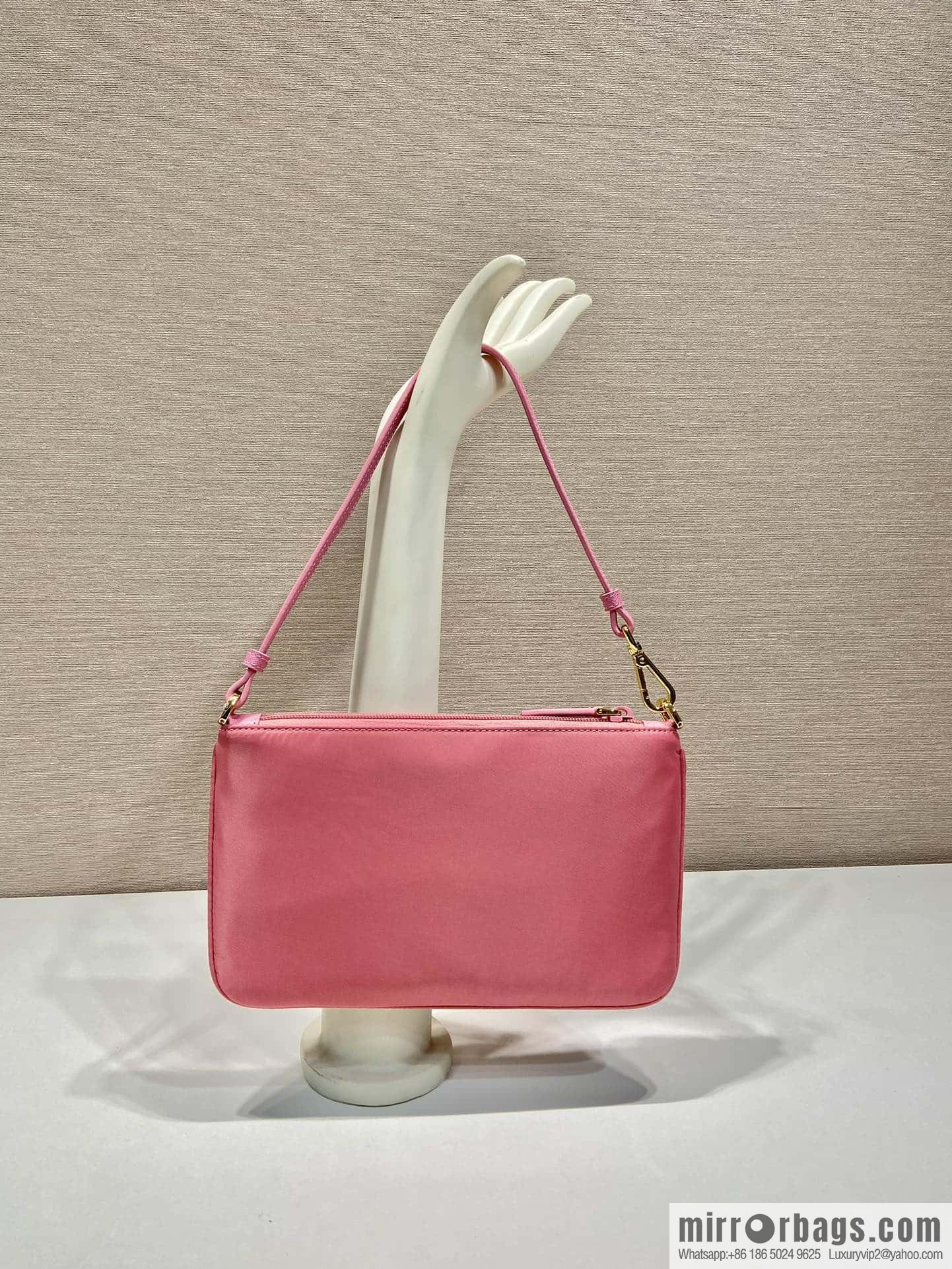 PRADA new armpit bag 🎉🎉 1NI545/K gold new 🎉🎉 pink