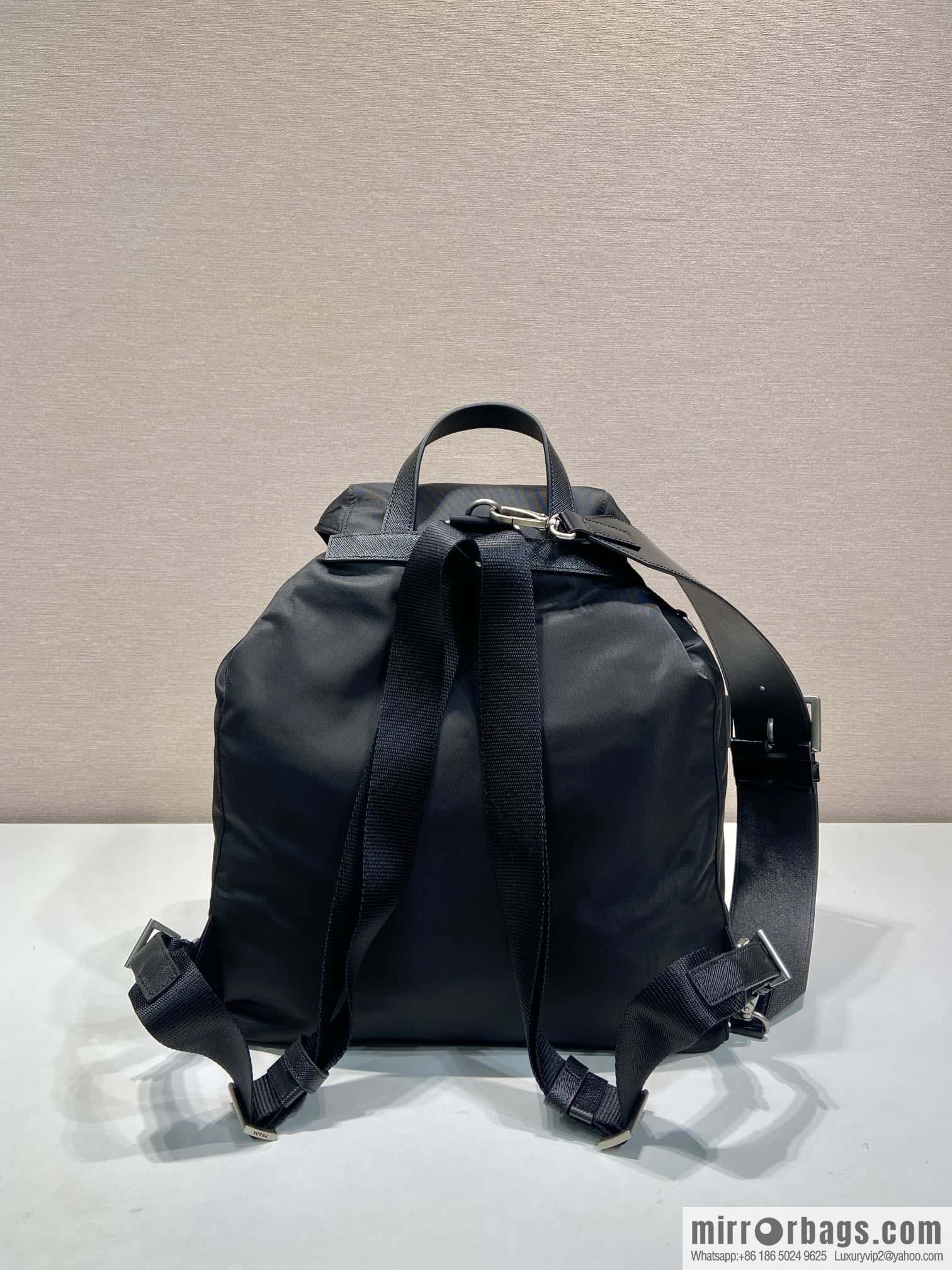 PRADA 🎉 new backpack 🎉 2VZ110 bright shoulder back🎉🎉