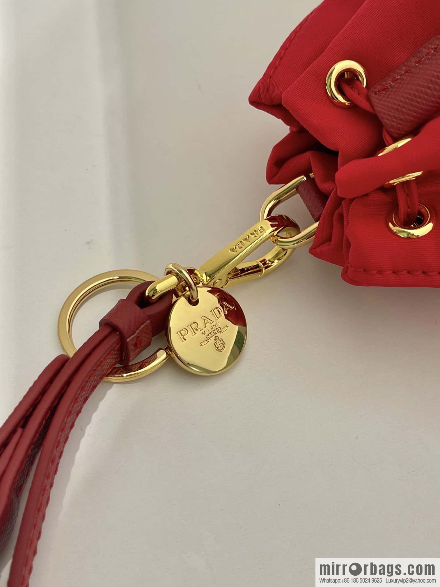 PRADA 🎉 mini bucket bag 🎉 1TT202 new 🎉🎉 red
