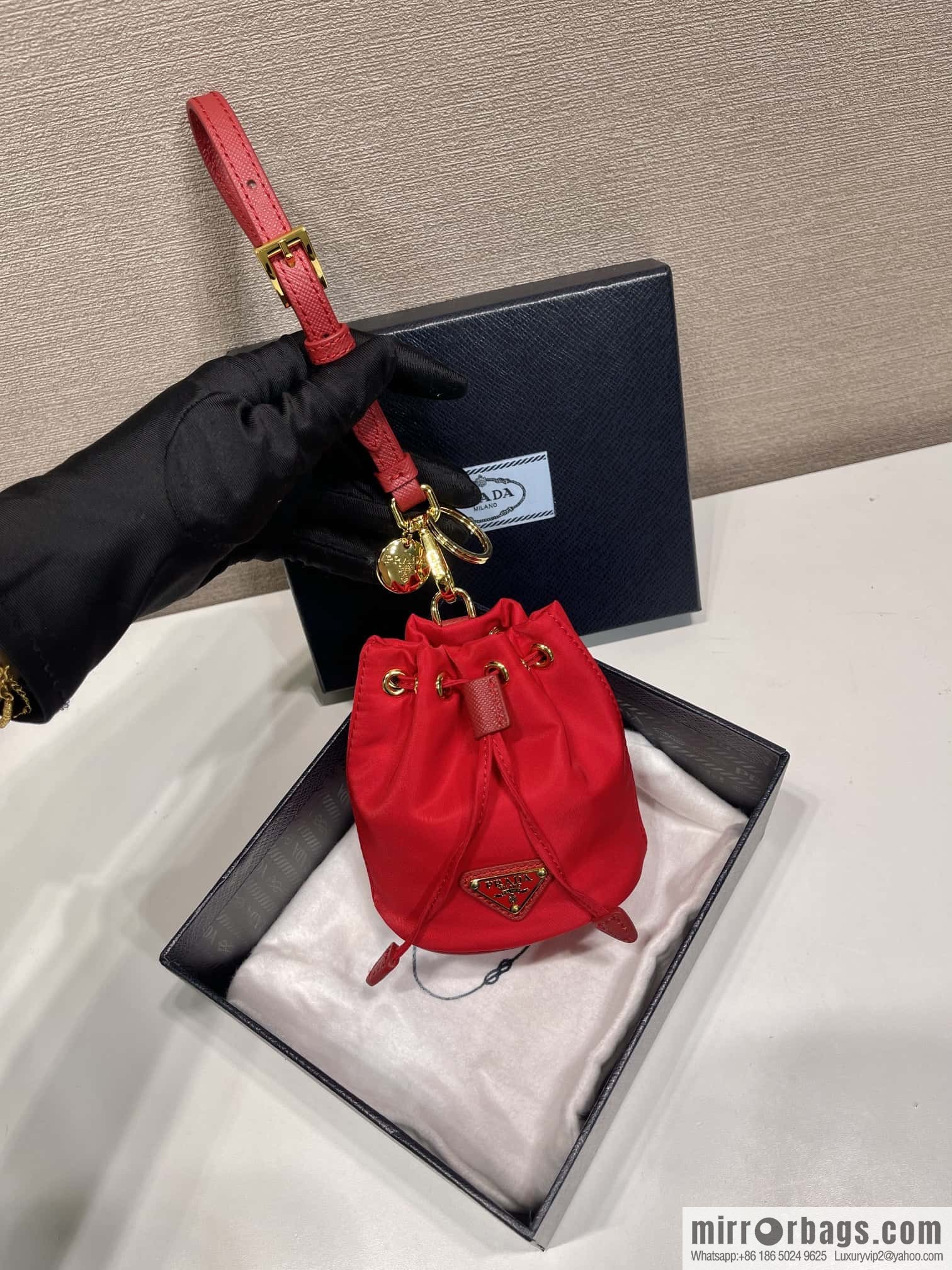 PRADA 🎉 mini bucket bag 🎉 1TT202 new 🎉🎉 red