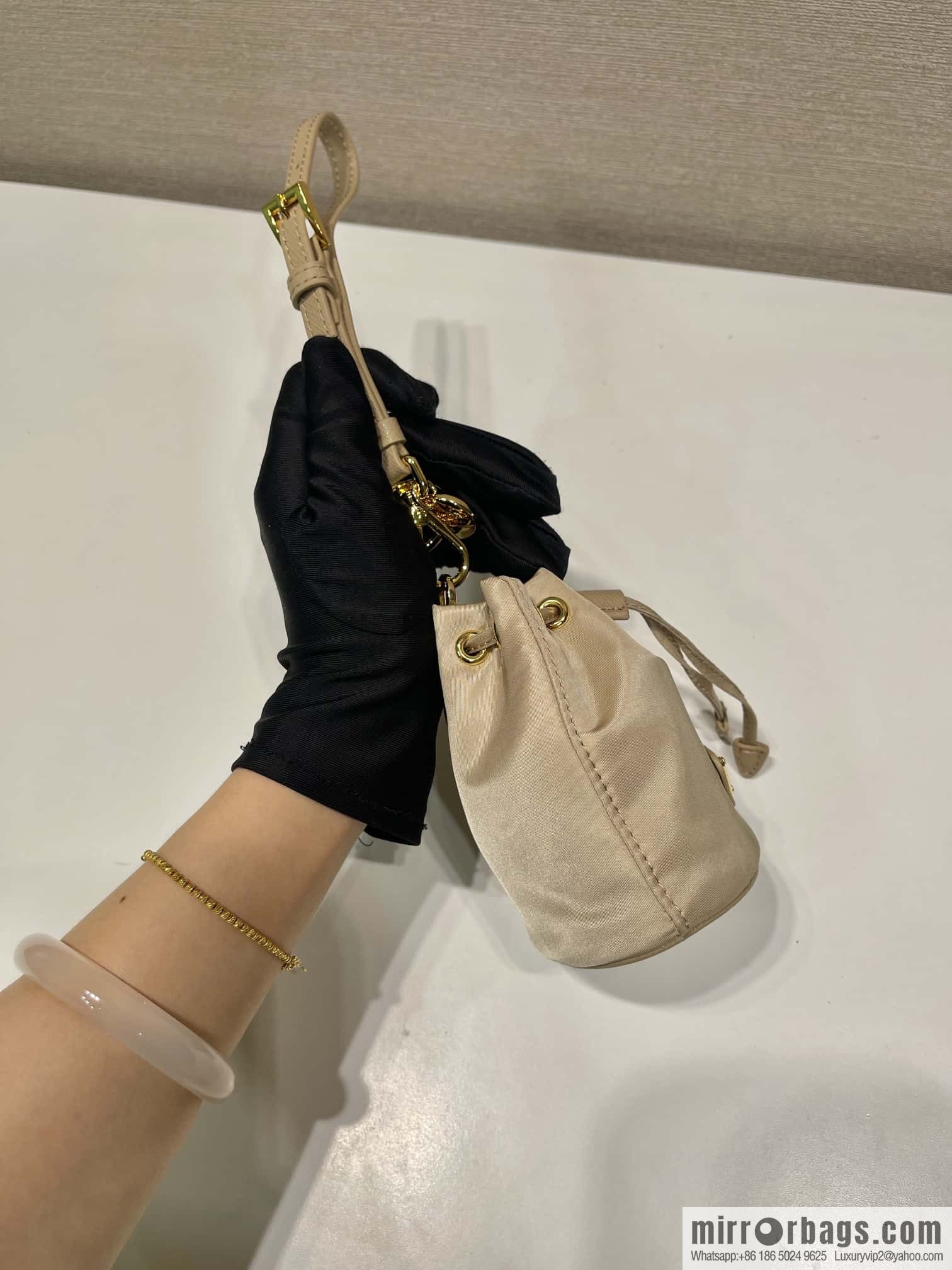 PRADA 🎉 mini bucket bag 🎉 1TT202 new 🎉🎉 grey