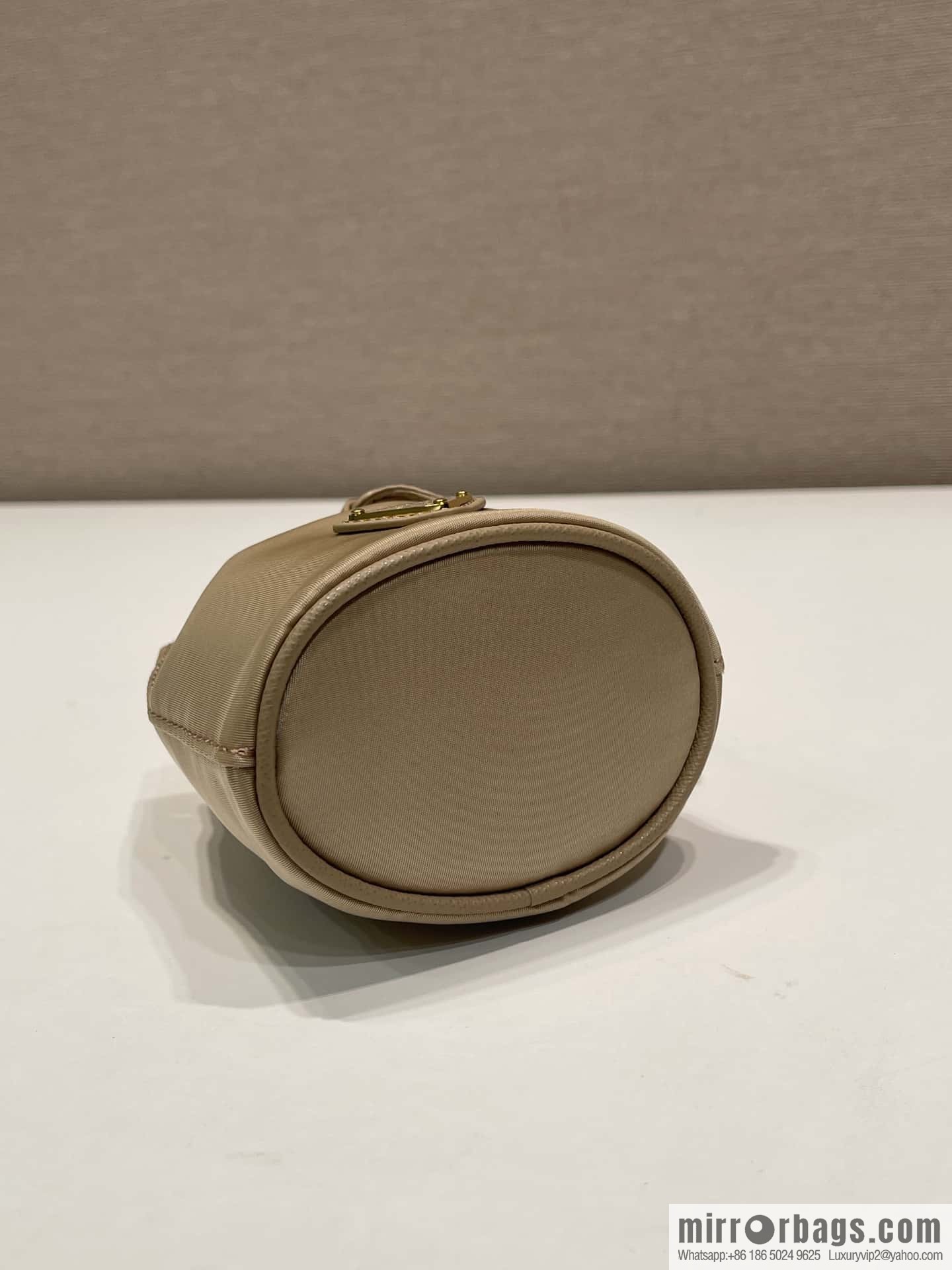 PRADA 🎉 mini bucket bag 🎉 1TT202 new 🎉🎉 grey