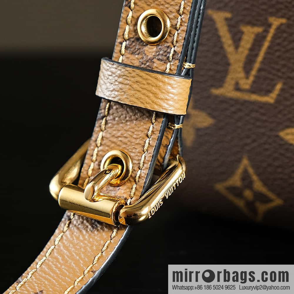 LV ππππππππ πππππ chip rhombus code messenger bag series M44876