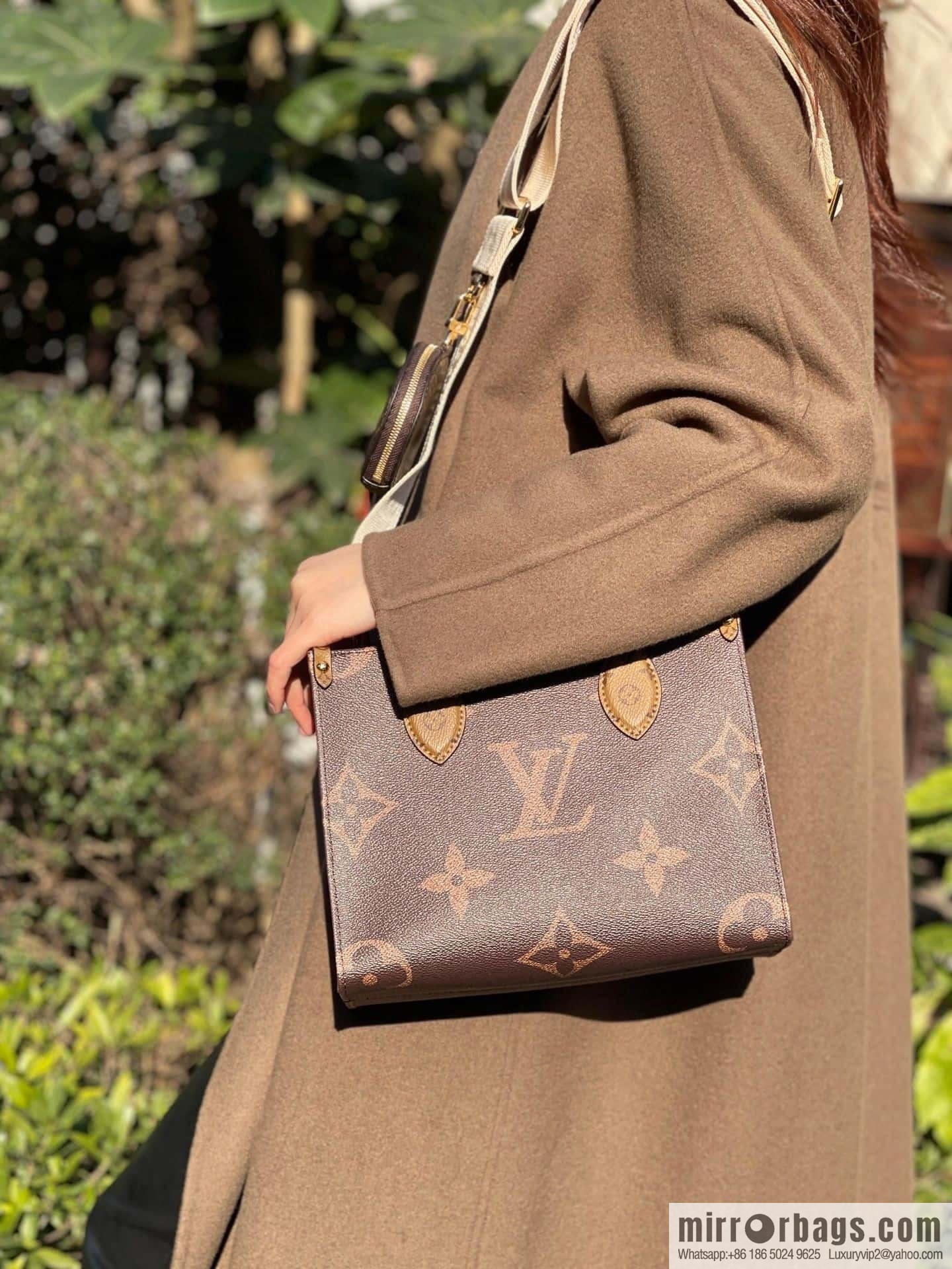 LV 𝐎𝐍𝐓𝐇𝐄𝐆𝐎 chip diamond beating code small series M46373