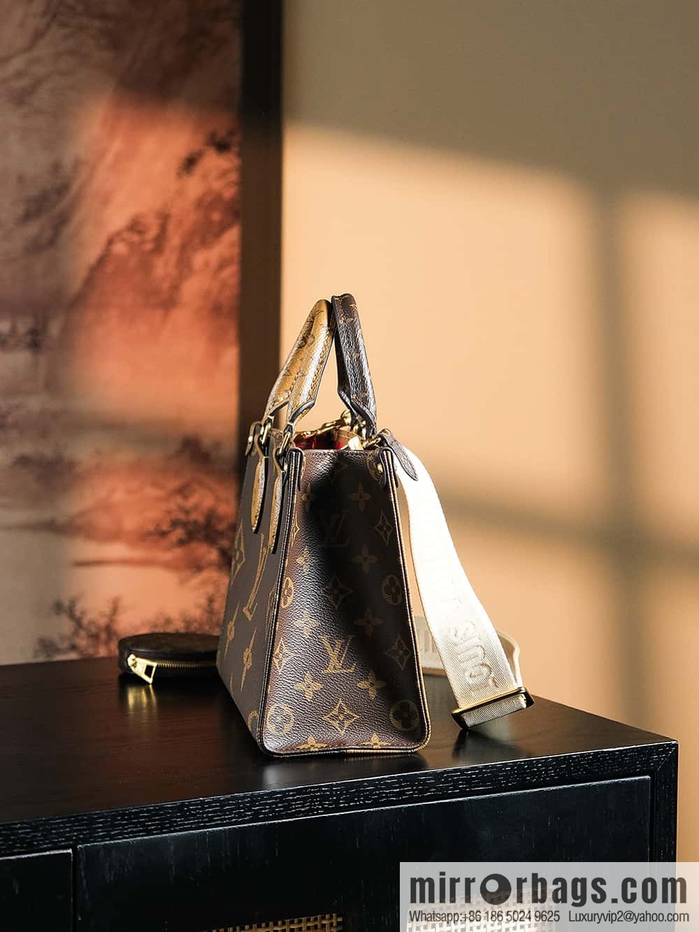 LV 𝐎𝐍𝐓𝐇𝐄𝐆𝐎 chip diamond beating code small series M46373