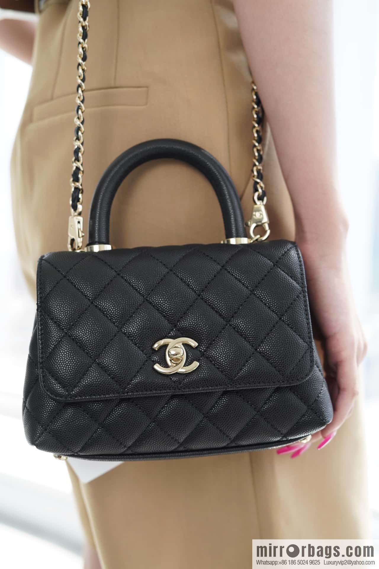 CHANEL spring and summer new product 𝗠𝗶𝗡𝗶 𝗖𝗼𝗖𝗼 𝗛𝗮𝗻𝗱𝗹𝗲 black gold AS2215