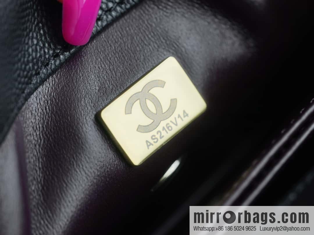 CHANEL spring and summer new product 𝗠𝗶𝗡𝗶 𝗖𝗼𝗖𝗼 𝗛𝗮𝗻𝗱𝗹𝗲 black gold AS2215