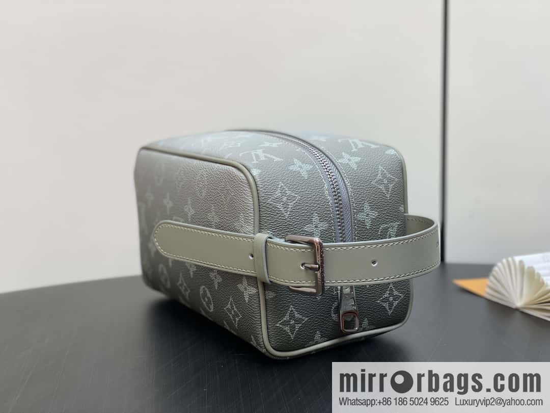 [Original single boutique] M11599 gray gradual change toilet bag cosmetic bag series Locker Dopp Kit toilet bag