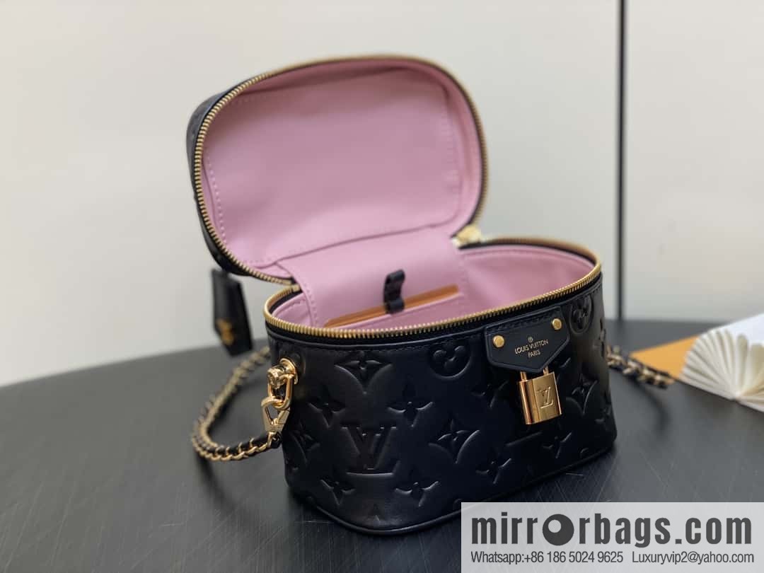 [Original order boutique] M25123 black, full leather embossed cosmetic bag series, variable size chip version M25219 white M25123 black, this Vanity small handbag.