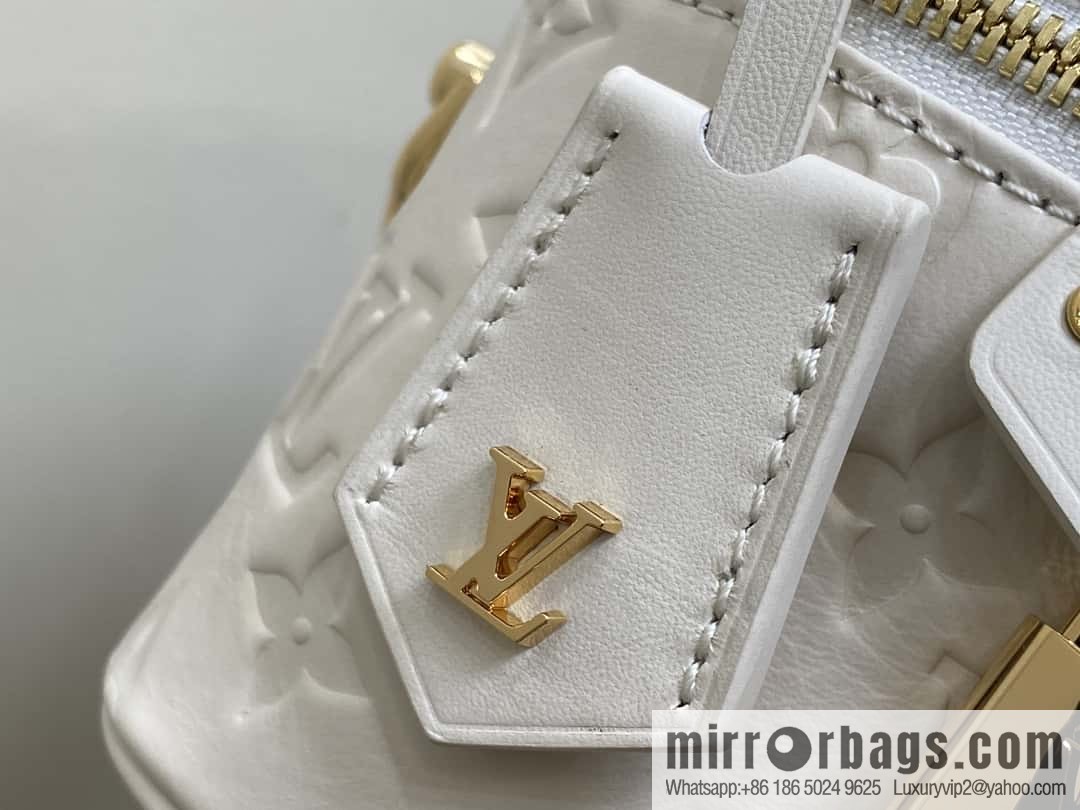 [Original order boutique] M25129 white, full leather embossed cosmetic bag series, variable size chip version M25219 white M25123 black, this Vanity small handbag.