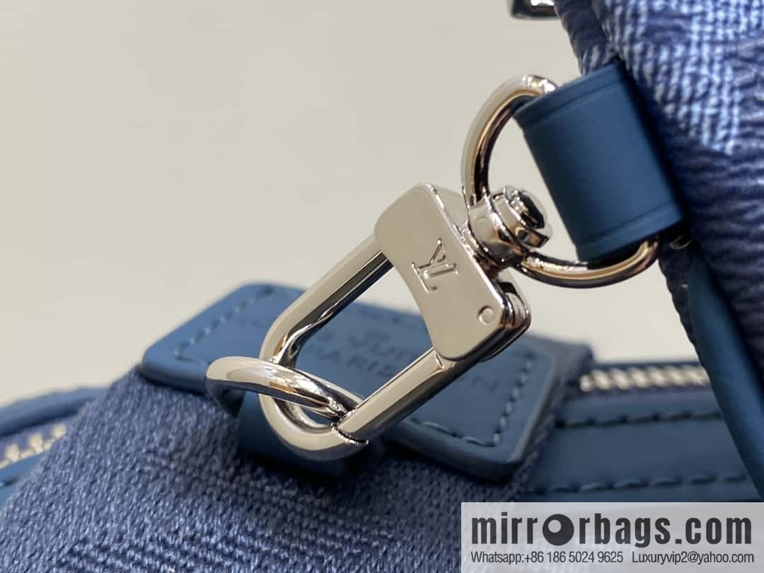 [Original single boutique] M11592 blue gradual change men's bag three-piece series, variable code chip version, the latest Trio mailman bag