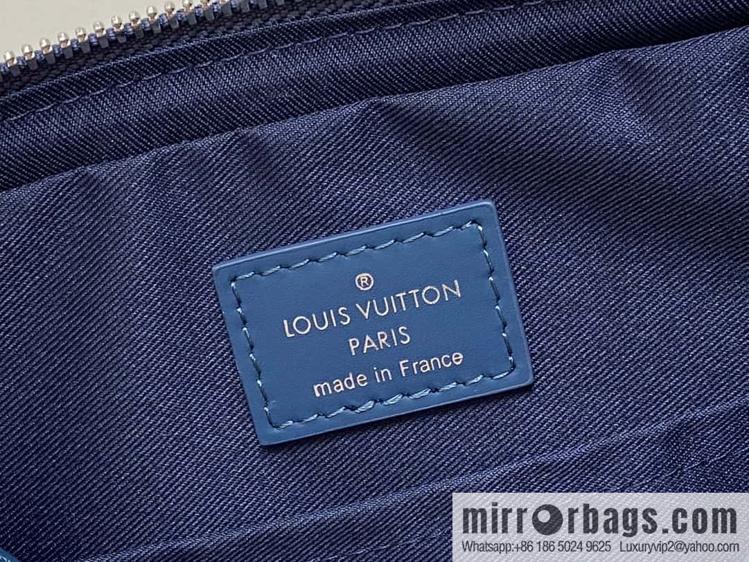 [Original single boutique] M11592 blue gradual change men's bag three-piece series, variable code chip version, the latest Trio mailman bag