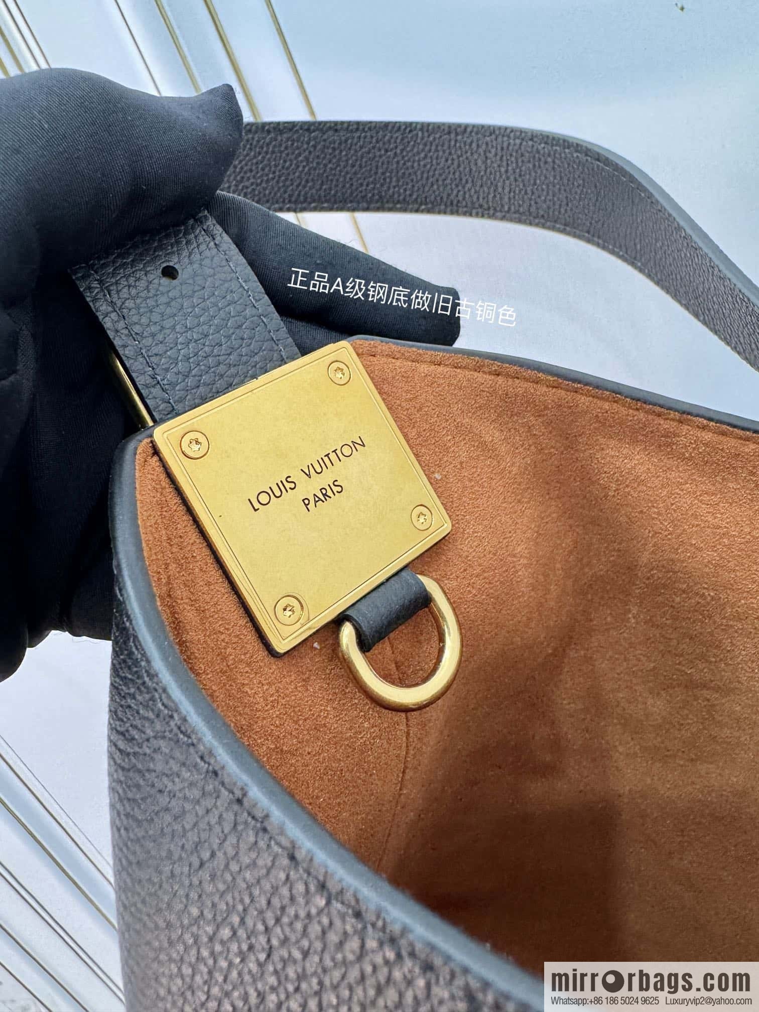LV M25352 Low Key Hobo PM