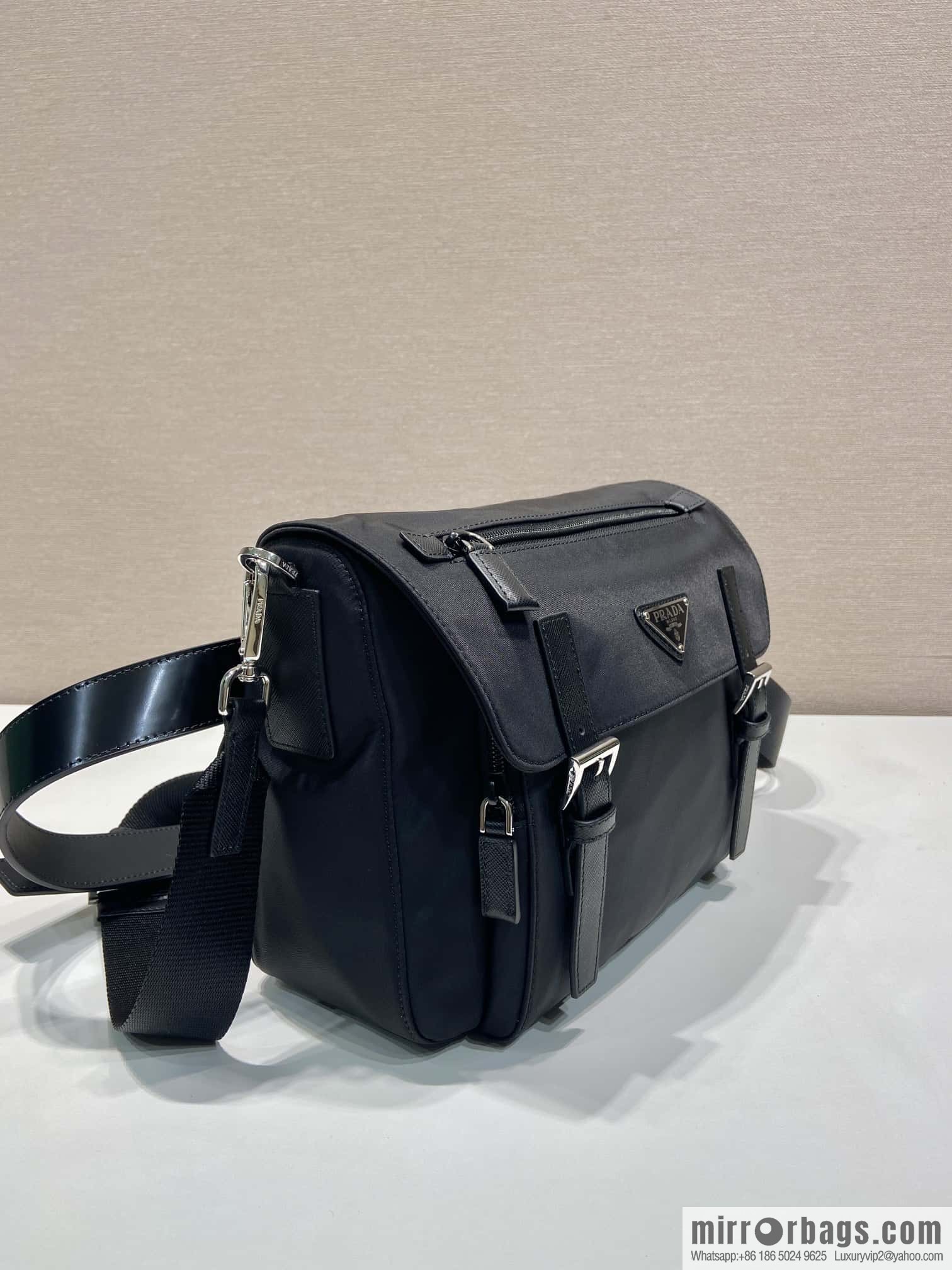 PRADA 🎉 new mailman bag 🎉 2VD071 plus belt
