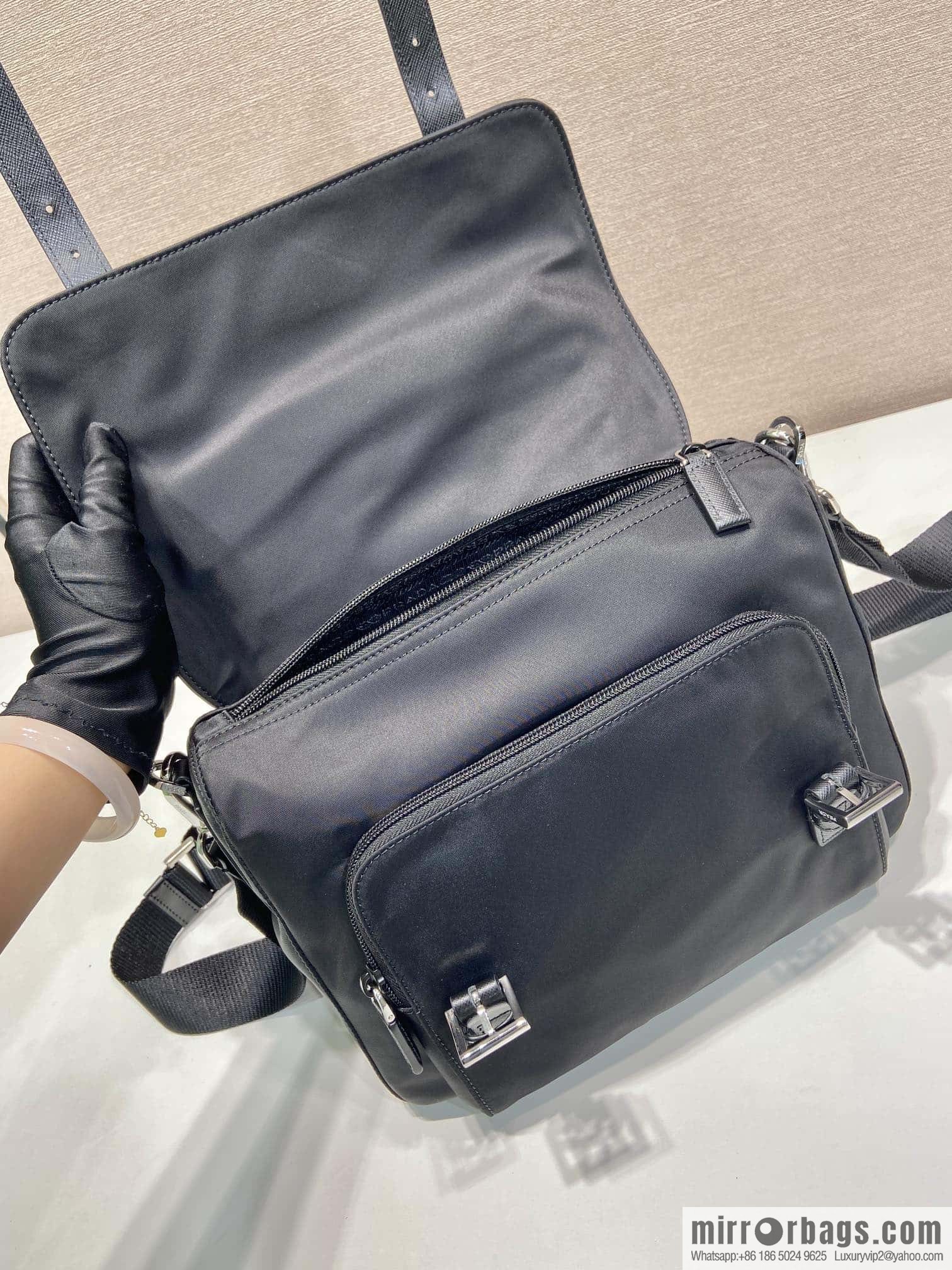 PRADA 🎉 new mailman bag 🎉 2VD071 plus belt