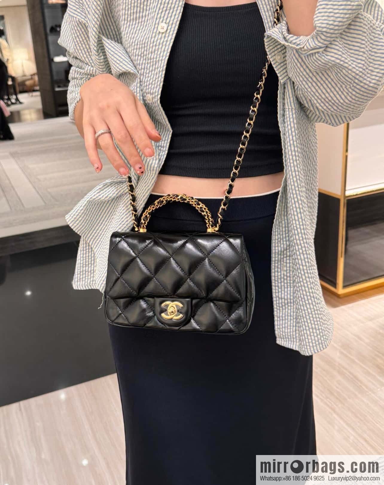 CHANEL 24b Flap New thick chain handle, fat square, small AS5032 B17665 94305