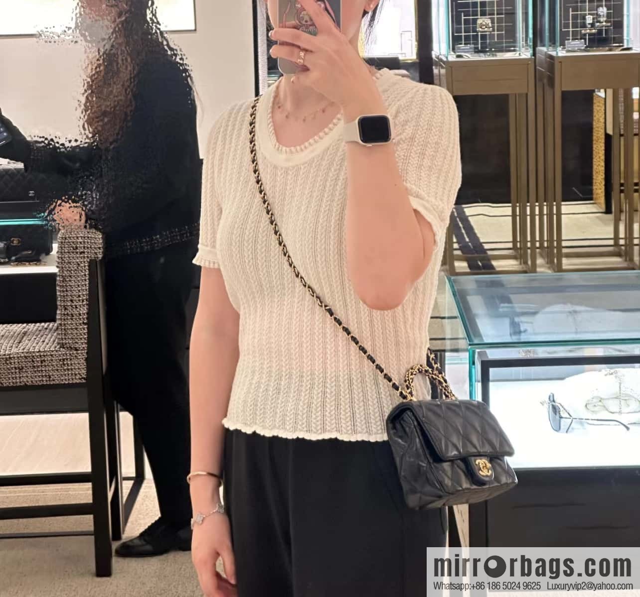 CHANEL 24b Flap New thick chain handle, fat square, small AS5032 B17665 94305