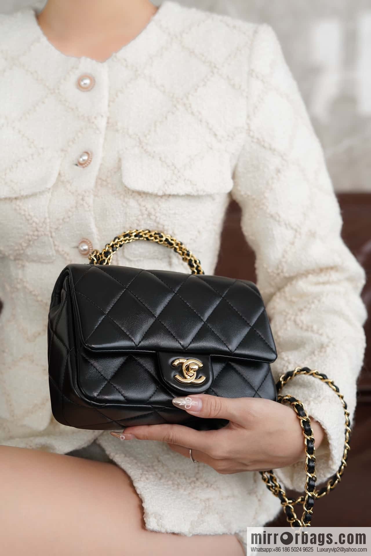 CHANEL 24b Flap New thick chain handle, fat square, small AS5032 B17665 94305